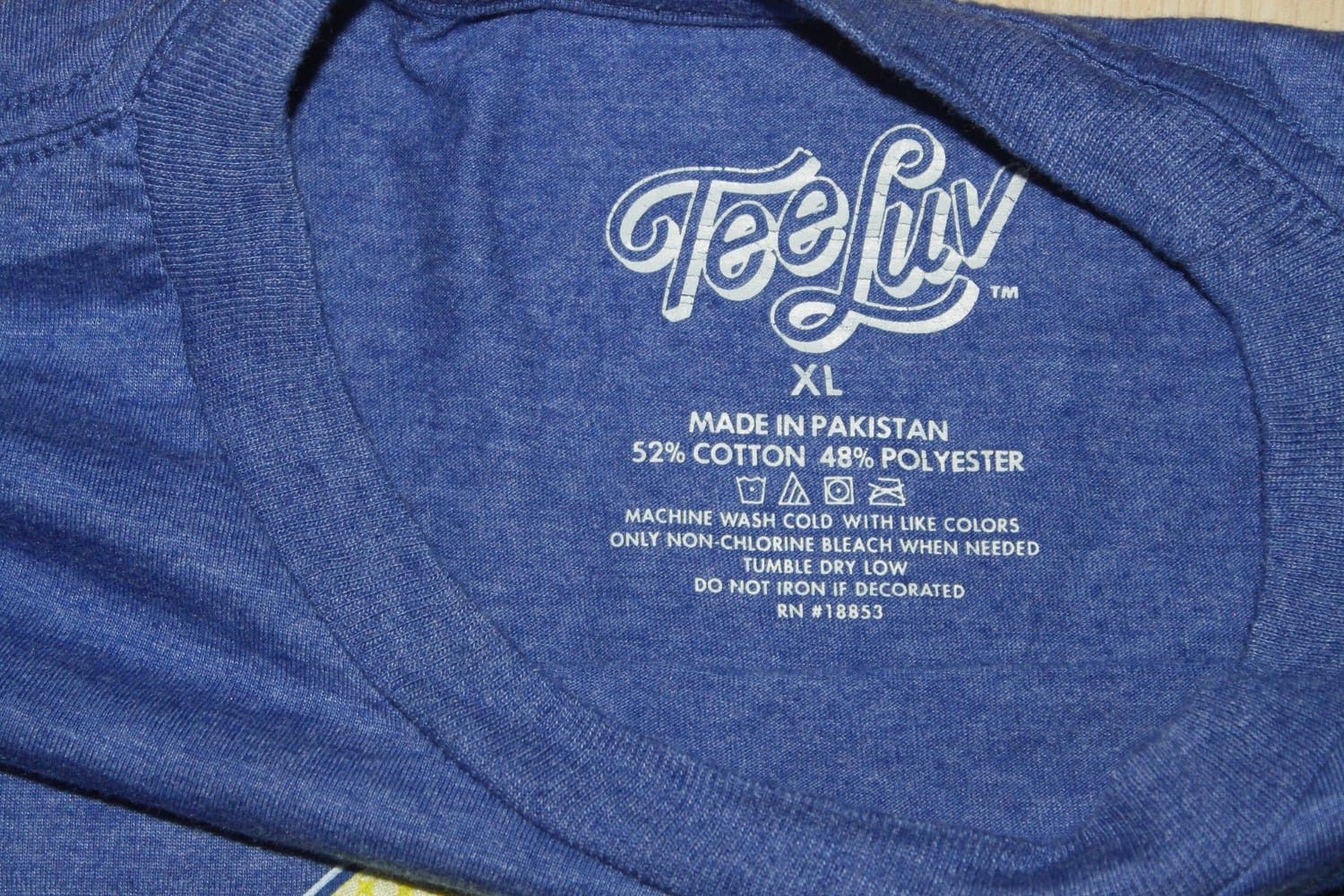 Other Foster's Beer Logo TShirt Tee Luv Size US XL / EU 56 / 4 - 8 Thumbnail