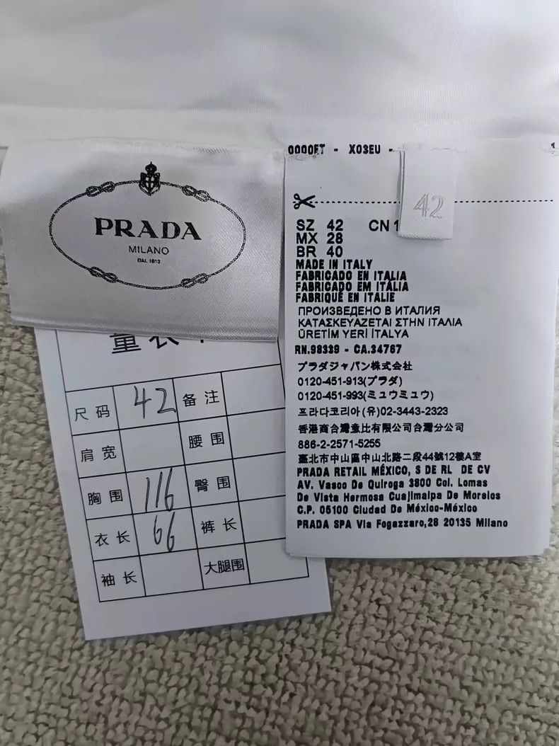 Prada Prada Solid Triangle Shirt Short Sleeve 2501-Nextarrow Size US XS / EU 42 / 0 - 6 Thumbnail