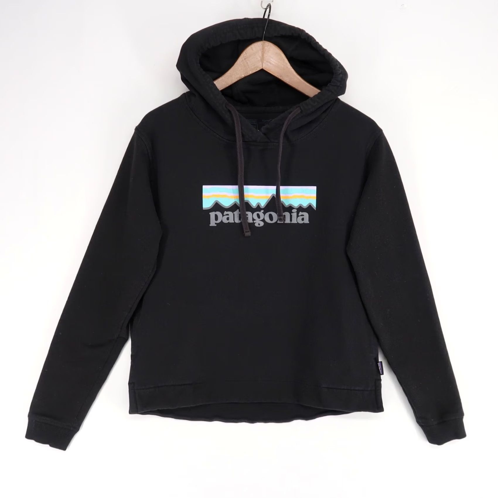 Patagonia Patagonia Hoodie Womens S Black Pullover Logo P-6 Graphic - Size S / US 4 / IT 40 - 2 Thumbnail
