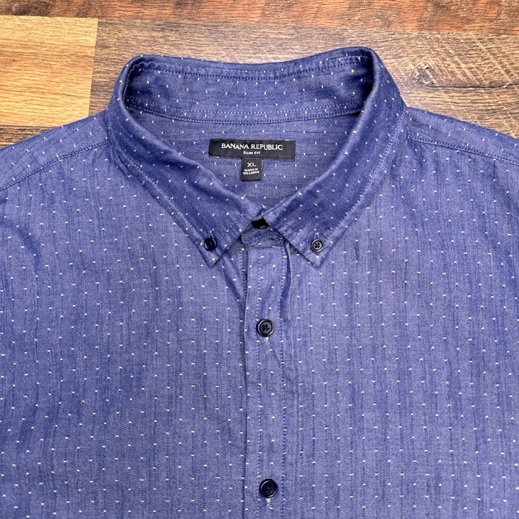Banana Republic Banana Republic Slim Fit Shirt Mens XL Blue Chambray Button-Up Size US XL / EU 56 / 4 - 5 Thumbnail