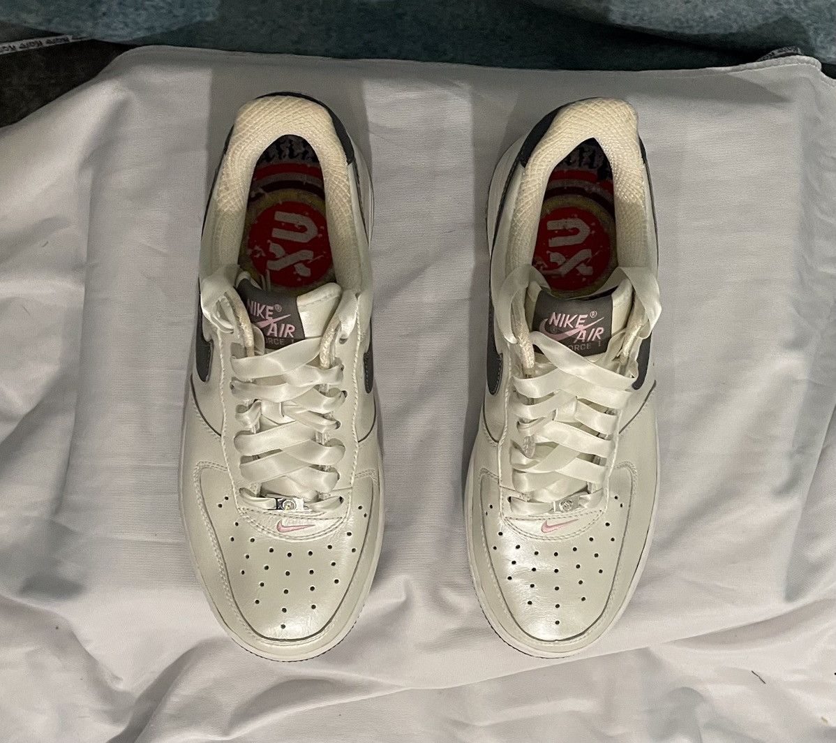 Nike White, Pink And Black Nike Air Size 8 Size US 8 / IT 38 - 1 Thumbnail