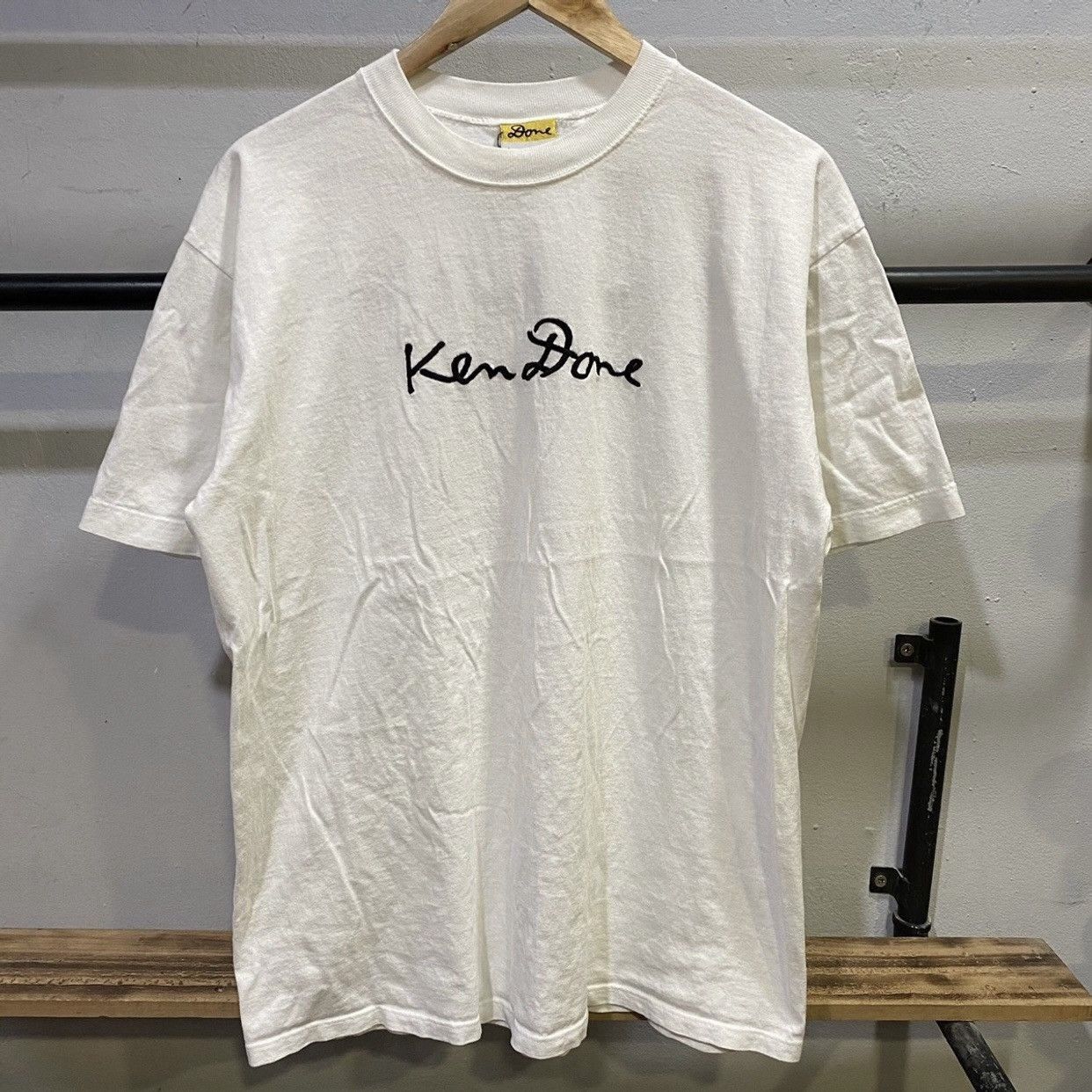 Vintage Vintage 1989 Ken Done Australia art t-shirt Size US L / EU 52-54 / 3 - 1 Thumbnail