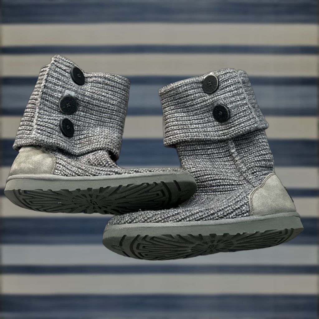 Ugg UGG Australia Classic Cardy Knit Boots Women Size 9 Gray Slip-On Mid-Calf Rubber Size US 9 / IT 39 - 1 Thumbnail