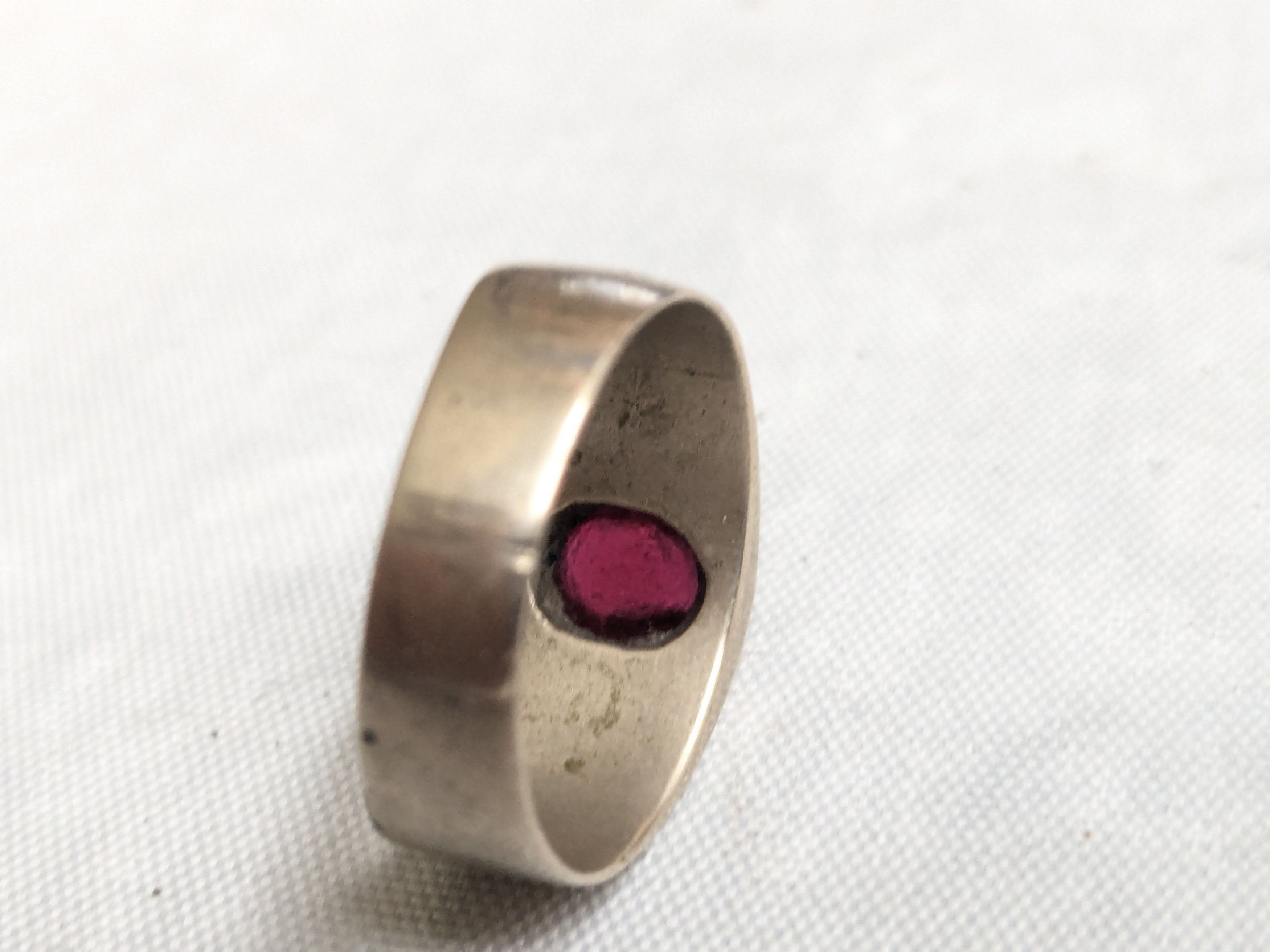 Jewelry Vintage Ring Red Glass Size 10.75 Size ONE SIZE - 9 Thumbnail