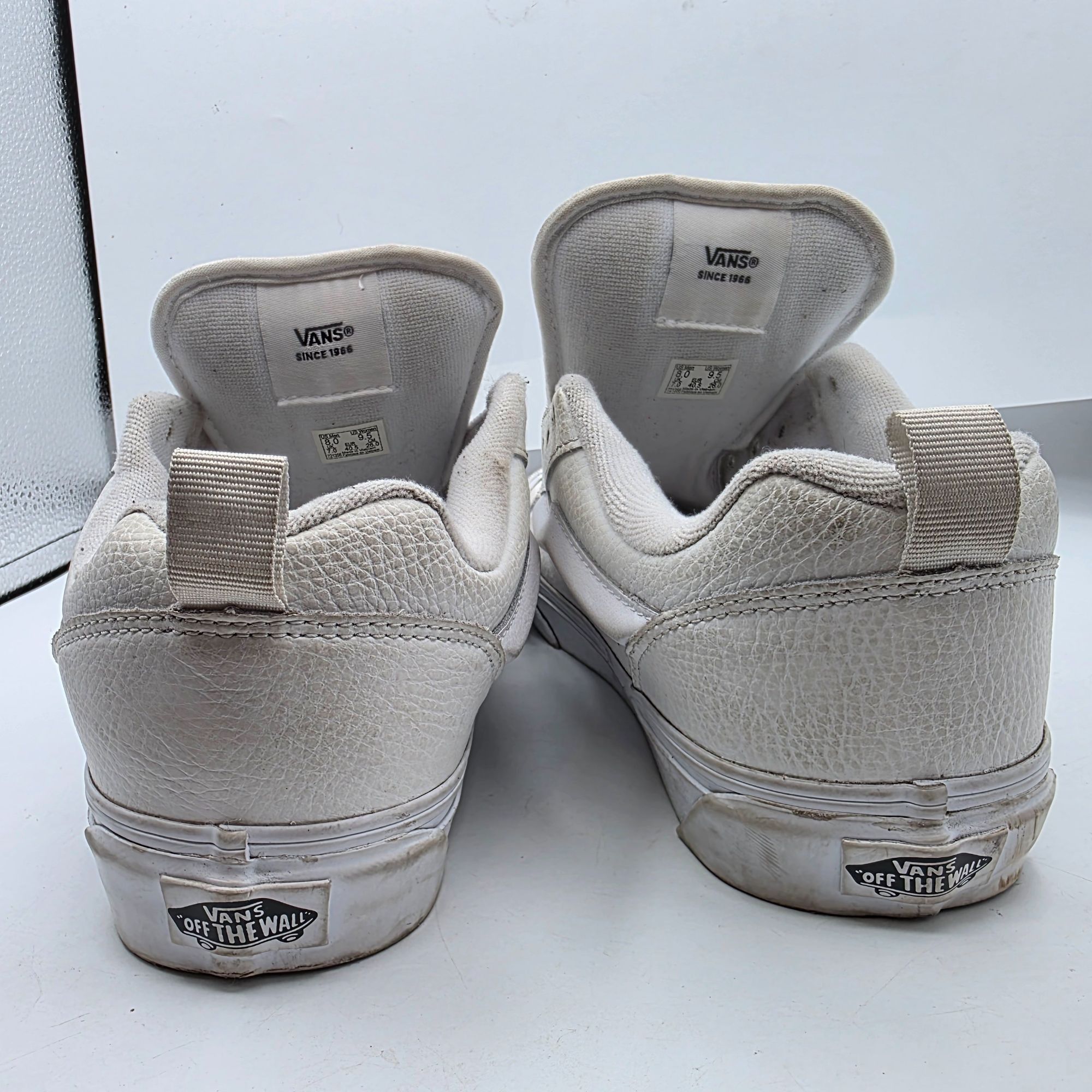 Vans Vans Knu Skool Womens 9.5 Triple White Leather Skate Shoes D Size US 9.5 / IT 39.5 - 5 Thumbnail