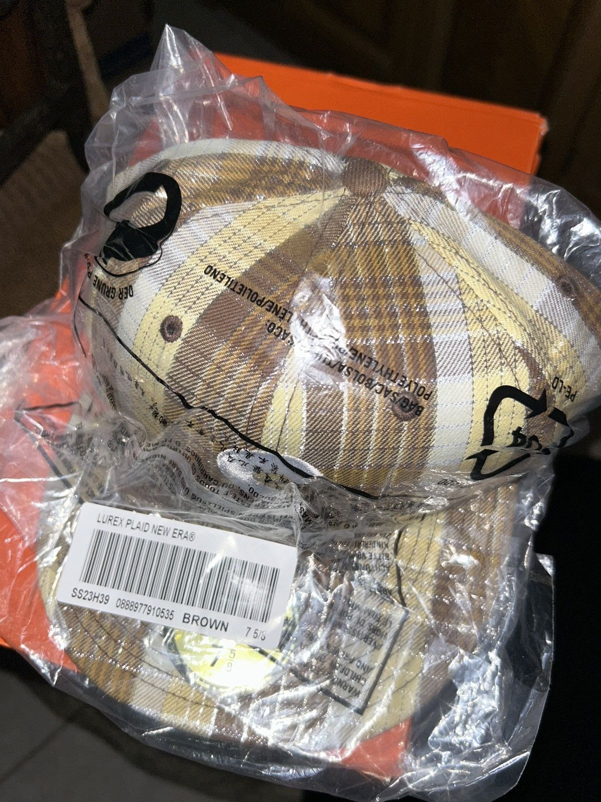 Supreme Supreme Metallic Plaid S Logo New Era Hat Brown SS23 NEW Size ONE SIZE - 2 Thumbnail