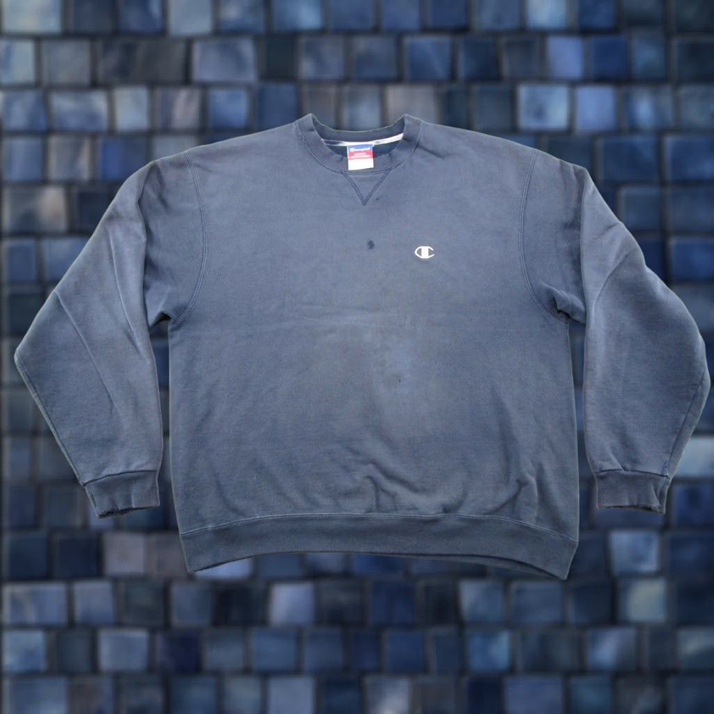 Champion VTG Champion Sweatshirt Crewneck L Blue Men's Size US L / EU 52-54 / 3 - 1 Thumbnail