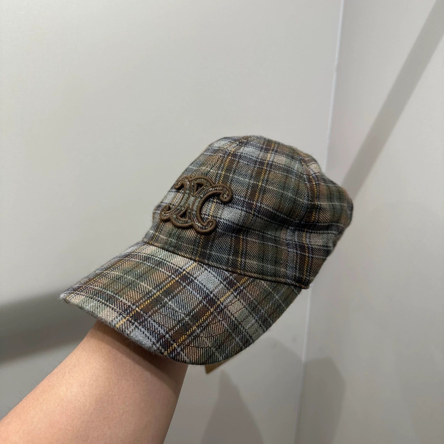 Celine Celine feb249 Tartan Triomphe Logo cashmere cap M Size ONE SIZE - 2 Thumbnail