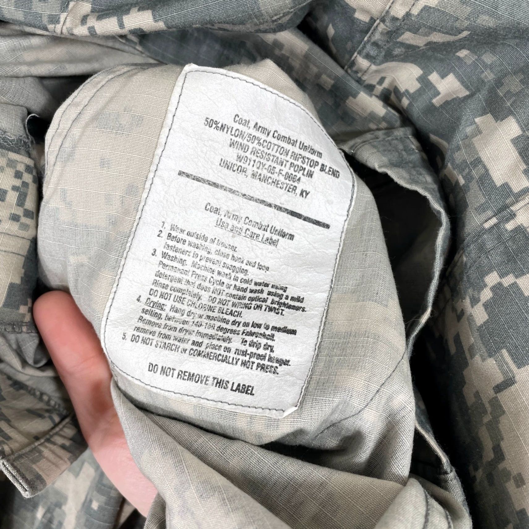 Vintage UNICOR Army Combat Uniform Mens Large Grey Digital Camo Ripstop Tactical Jacket Size US L / EU 52-54 / 3 - 4 Thumbnail