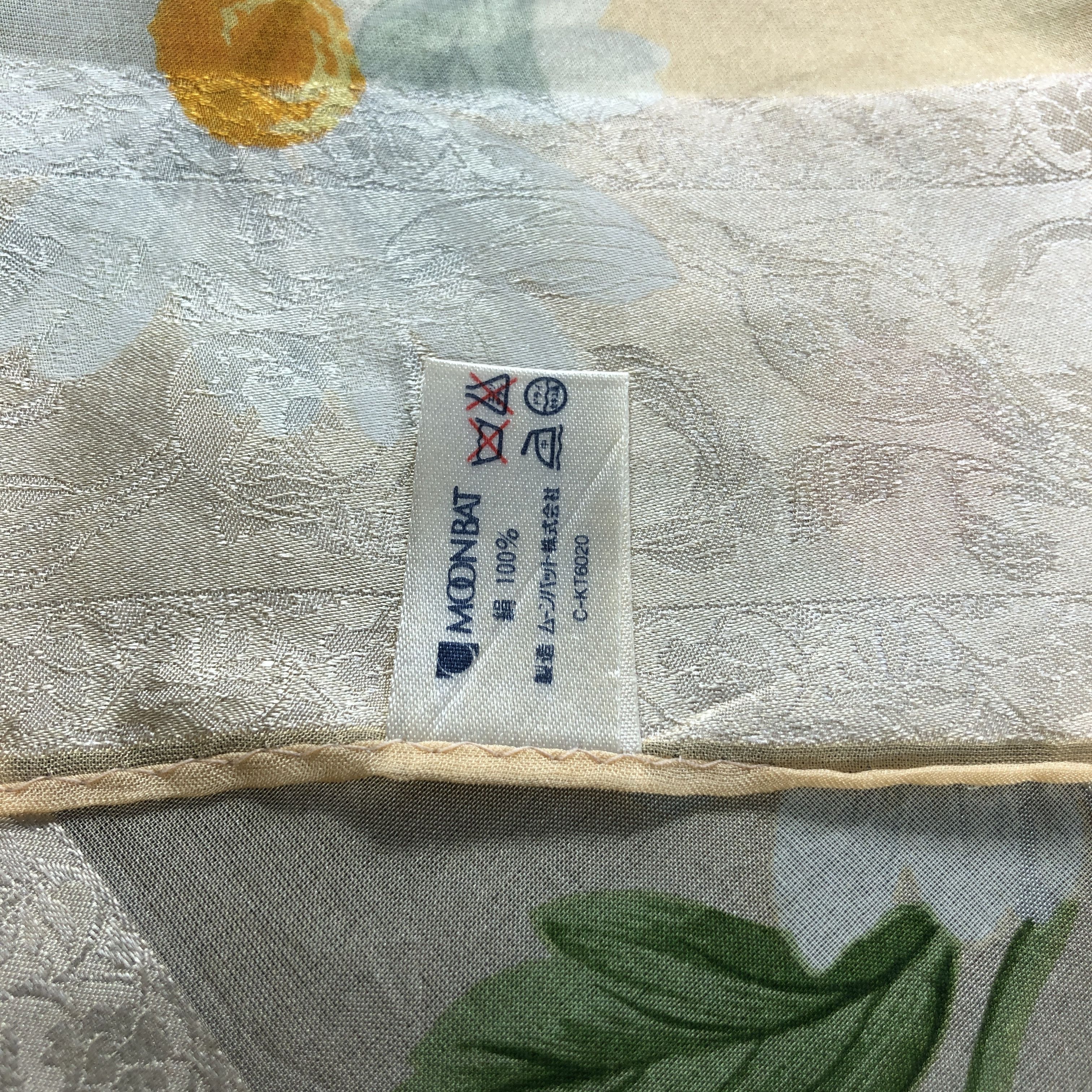 Hardy Amies Hardy Amies Floral Silk Scarf M1343 Size ONE SIZE - 5 Thumbnail
