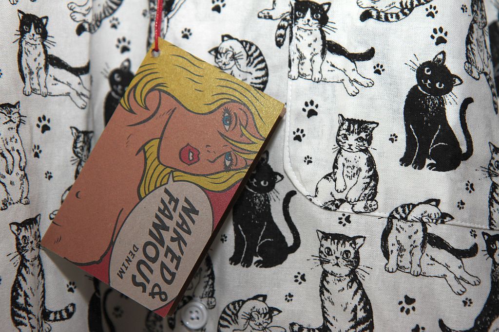 Naked & Famous Cute Cats Button Down Shirt Size US S / EU 44-46 / 1 - 1 Thumbnail