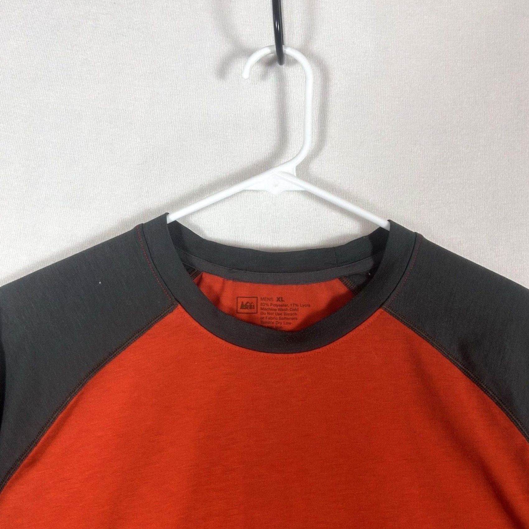 Vintage REI Compression Base Layer Shirt Mens XL Long Sleeve Mock Neck Pullover USA Army Orange Solid Athletic Knit Running Hiking Gym & Training Size US XL / EU 56 / 4 - 2 Thumbnail