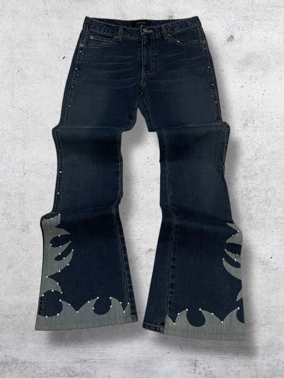 Tornado Mart VINTAGE ORIRIN JAPAN DESIGNER FLARED FASHION FORWARD DENIM Size US 26 / EU 42 - 1 Thumbnail