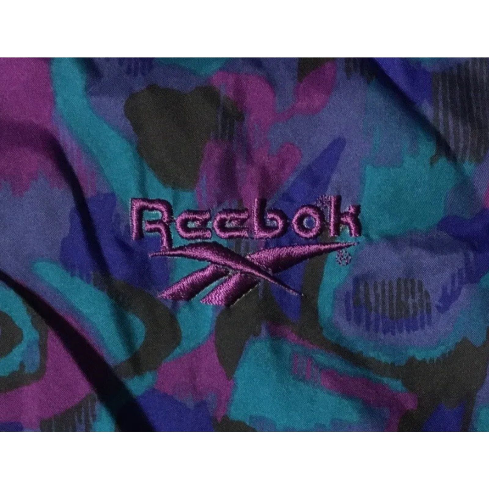 Reebok VINTAGE Reebok Abstract Art AOP Bomber Jacket Shirt Women M Blue 90s Hip Hop Vaporwave Art 80s USA USA Size M / US 6-8 / IT 42-44 - 2 Thumbnail