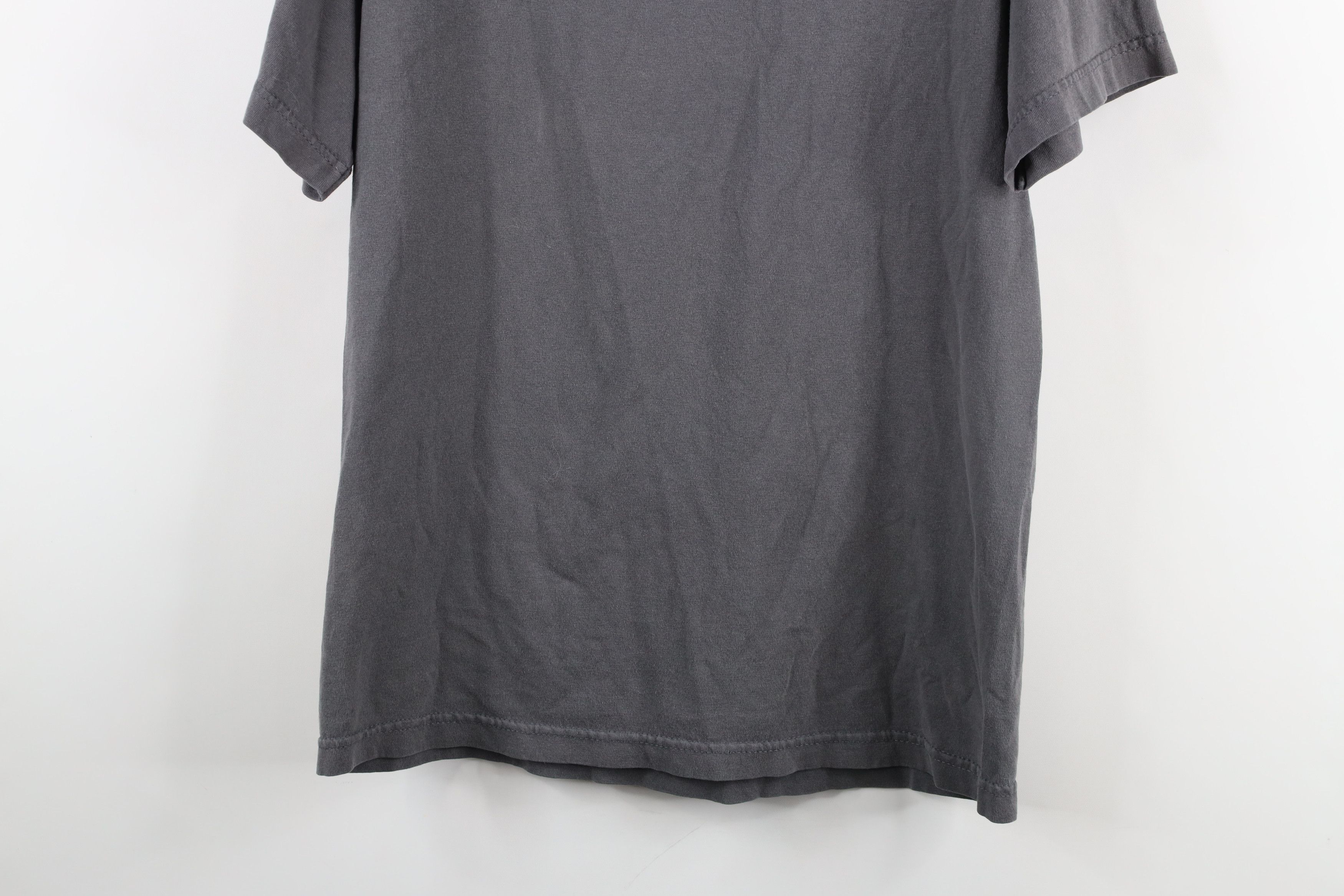 Vintage Vintage Y2K Monty Python Holy Grail Direction T-Shirt Size US M / EU 48-50 / 2 - 14 Thumbnail