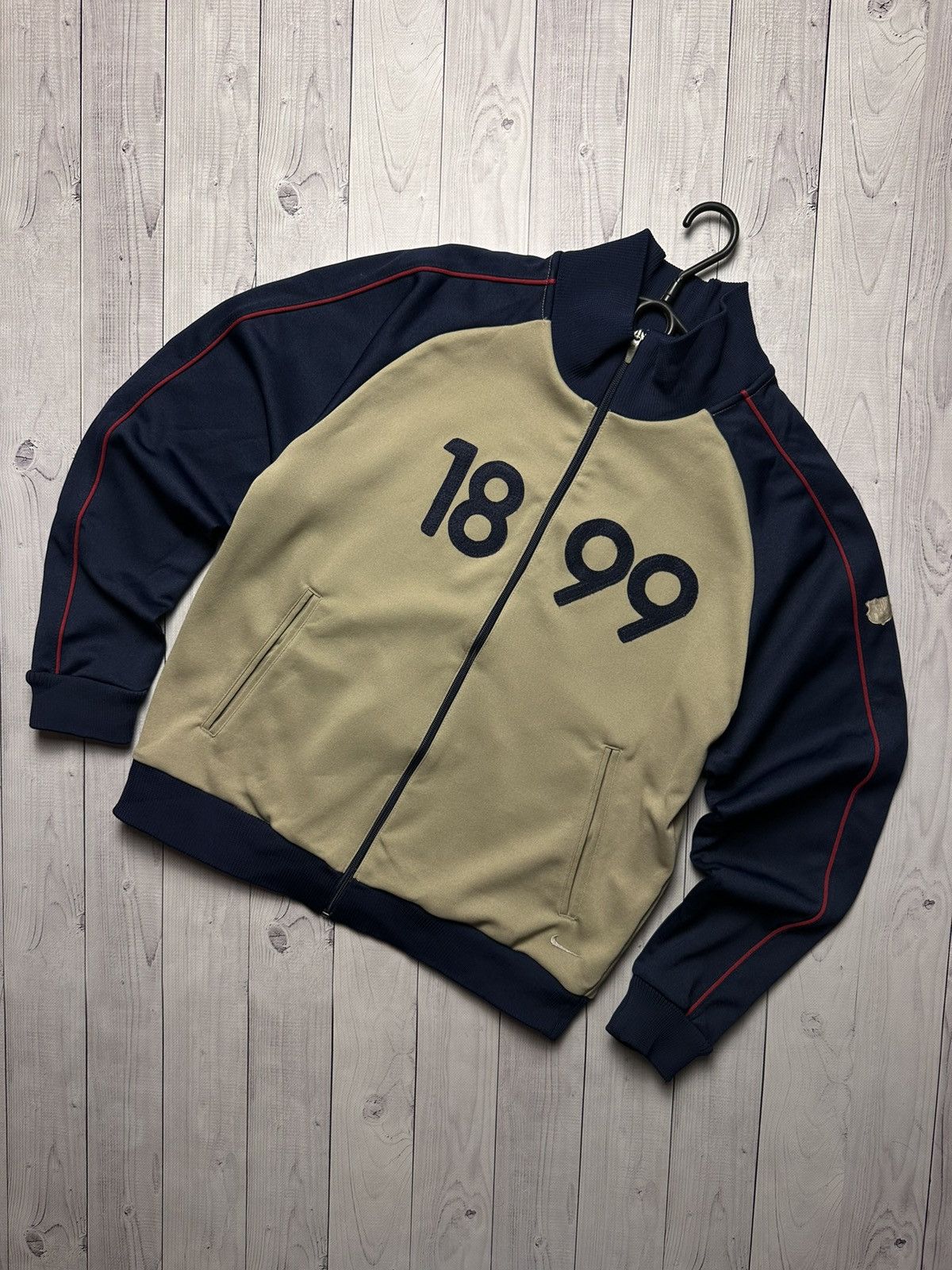 Vintage Barcelona 1899 track jacket size L gold rare