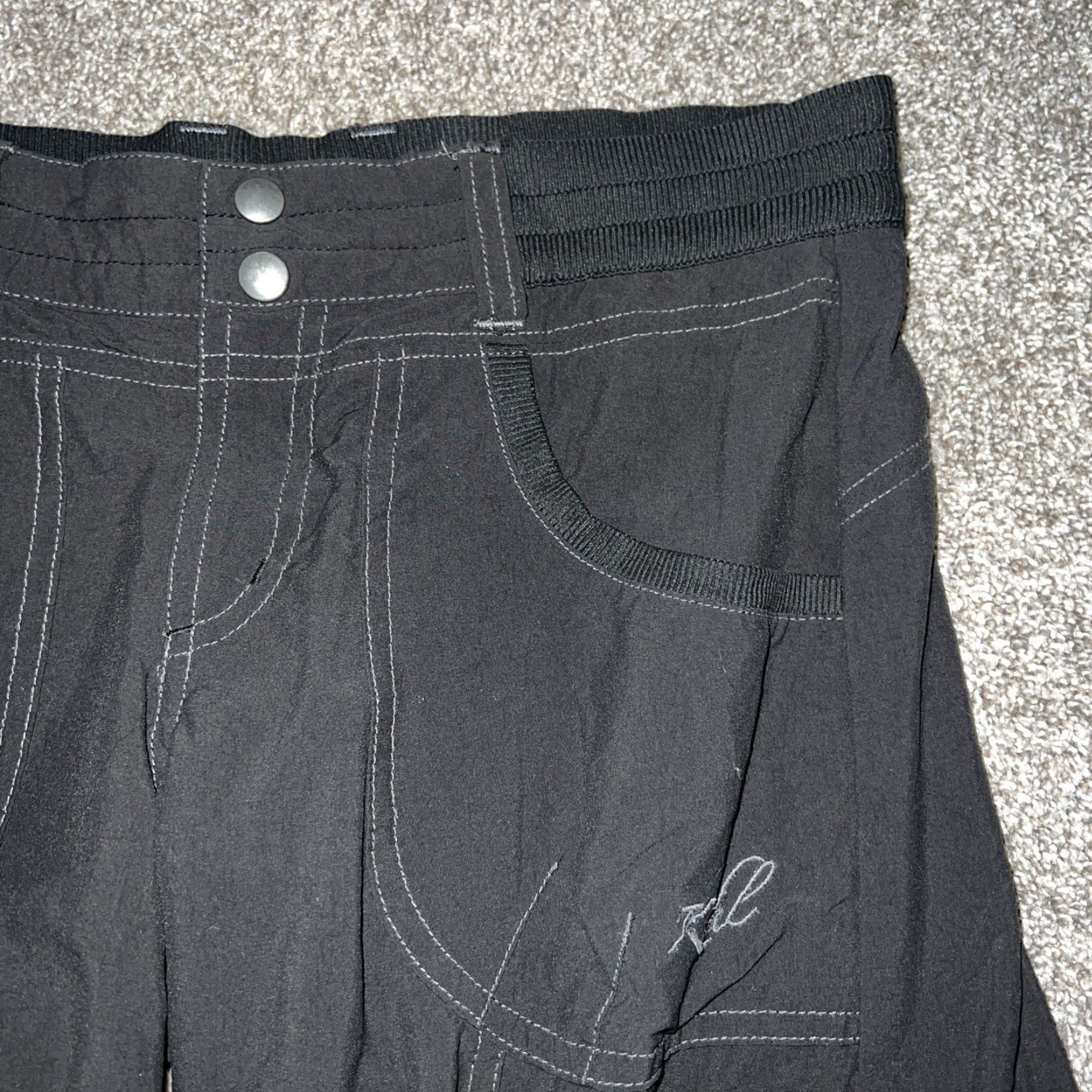 Vintage Kuhl Womens Capri Pants Gray Size 2 Adult Regular Capris Size 26" / US 2 / IT 38 - 2 Thumbnail