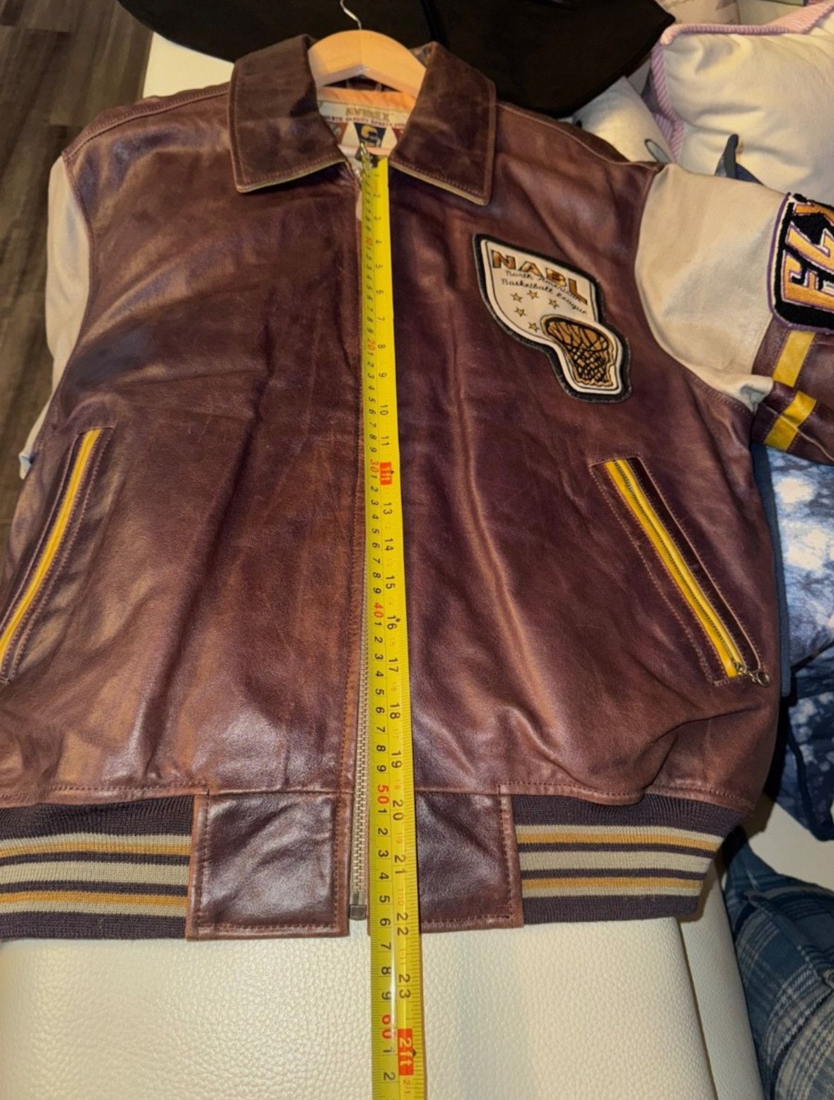 Avirex 90’s AVIREX PURPLE /BEIGE /GOLD FLYERS VARSITY JACKET SZ M Size US M / EU 48-50 / 2 - 18 Thumbnail