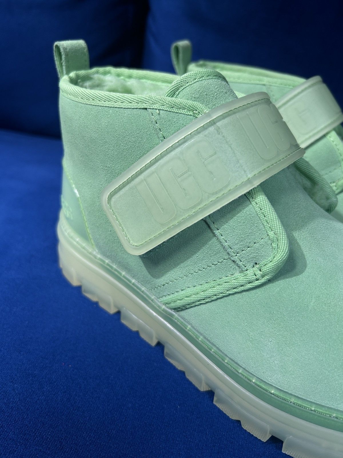Ugg NEW UGG Nuemel Neon Green Chukka Suede Boots Women's Size 9 Size US 9 / IT 39 - 4 Thumbnail