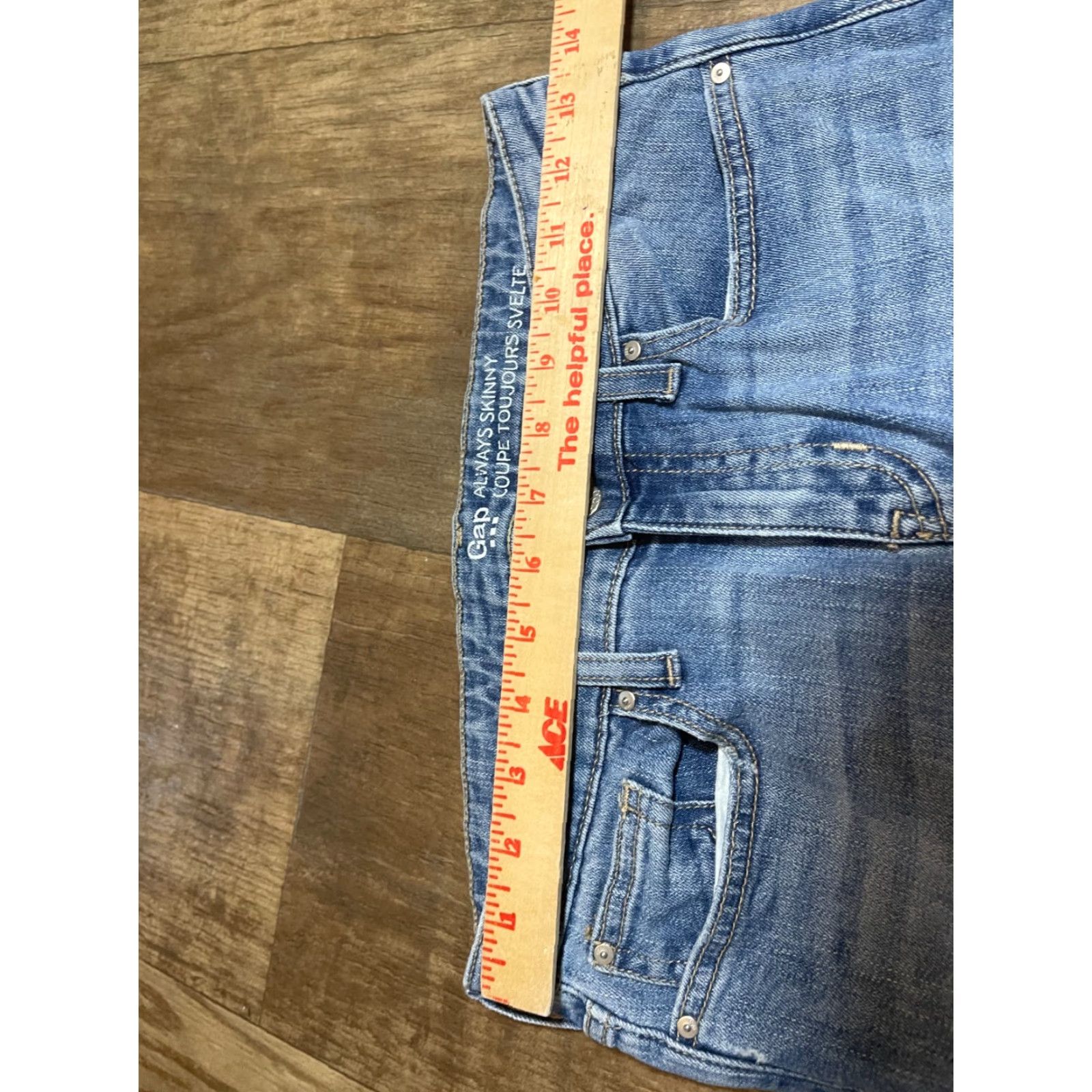 Gap Gap Jeans Womens Size 4 27 Blue Denim Cut off bottom Skinny Regular 5-Pocket Zipper Button Logo Stretch Cotton Blend Spandex Blue Womens Jeans Size 27" / US 4 / IT 40 - 4 Thumbnail