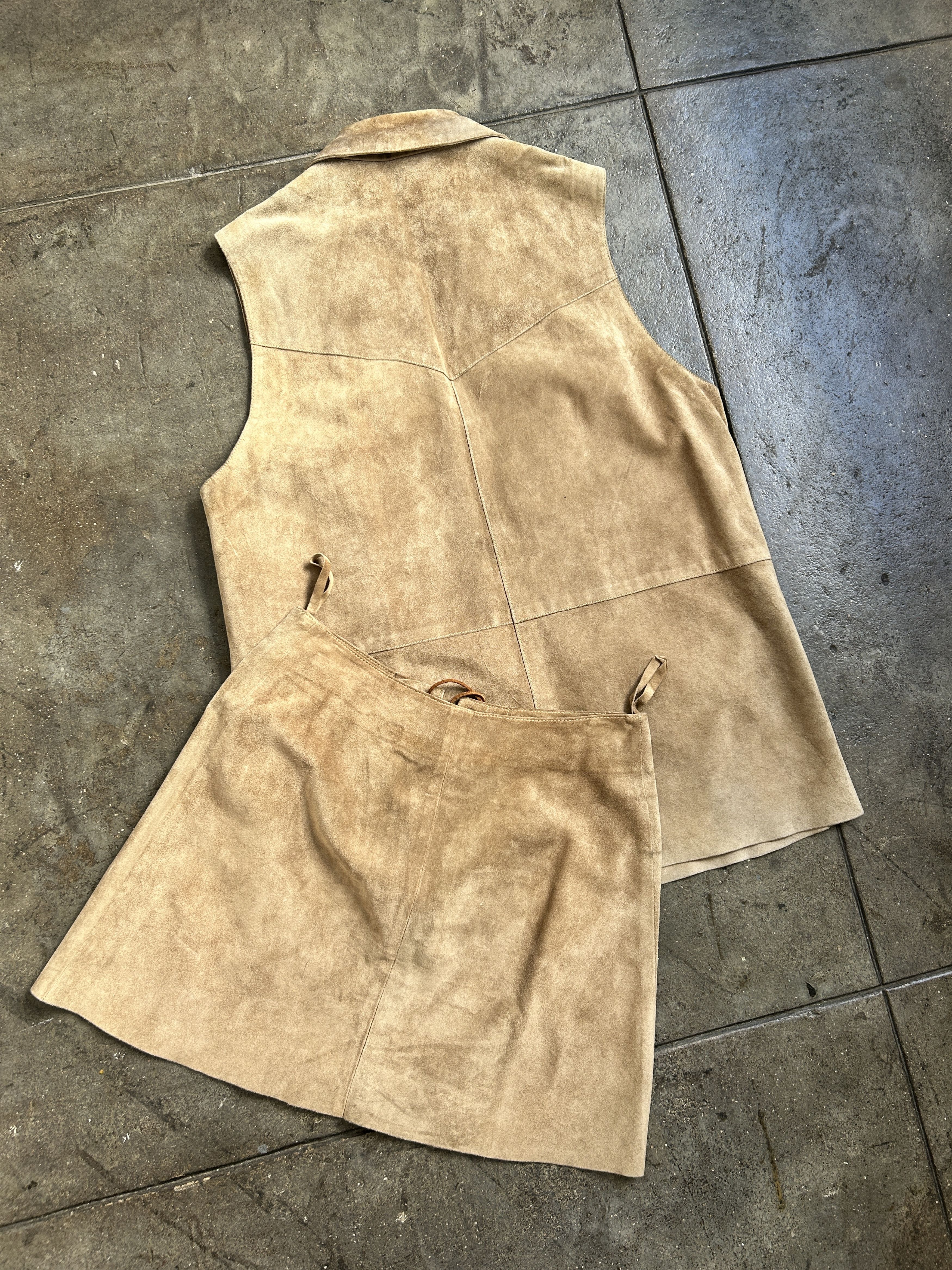 Miu Miu 1994 / 1995 Miu Min 100% Suede Leather Skirt w/ Suede String Size 34" / US 12 / IT 48 - 8 Thumbnail