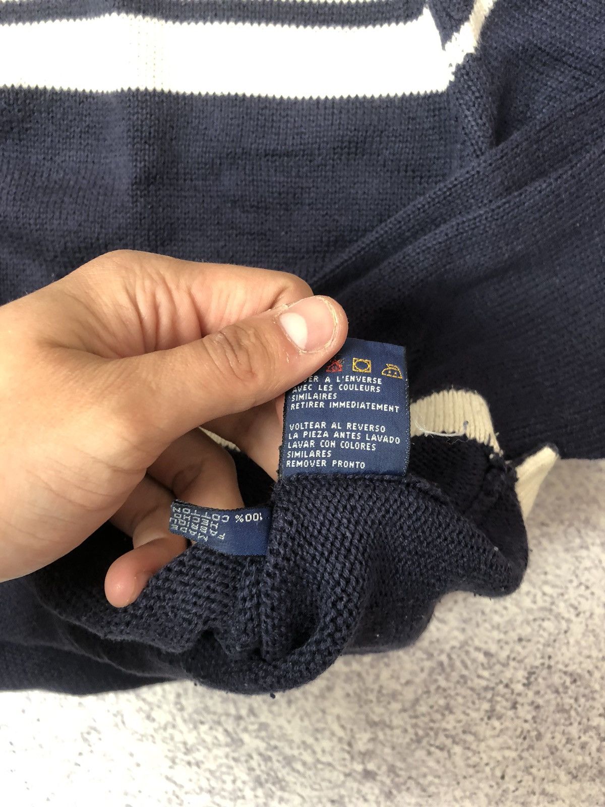 Tommy Hilfiger Vintage sweater Tommy Hilfiger size L rare big logo usa y2k Size US L / EU 52-54 / 3 - 5 Thumbnail