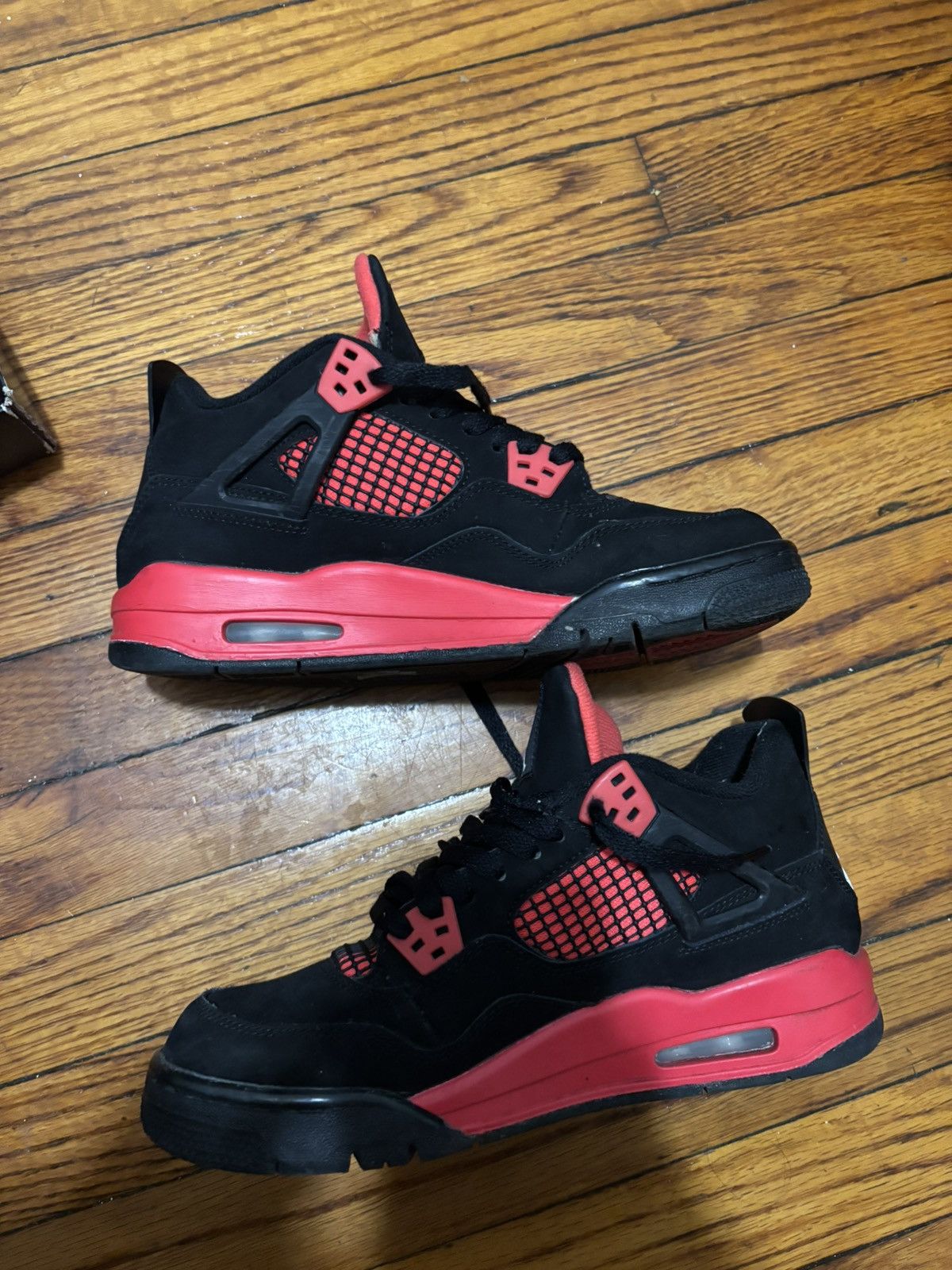 Jordan Brand Thunder 4s Gs size Size US 7 / EU 40 - 3 Thumbnail