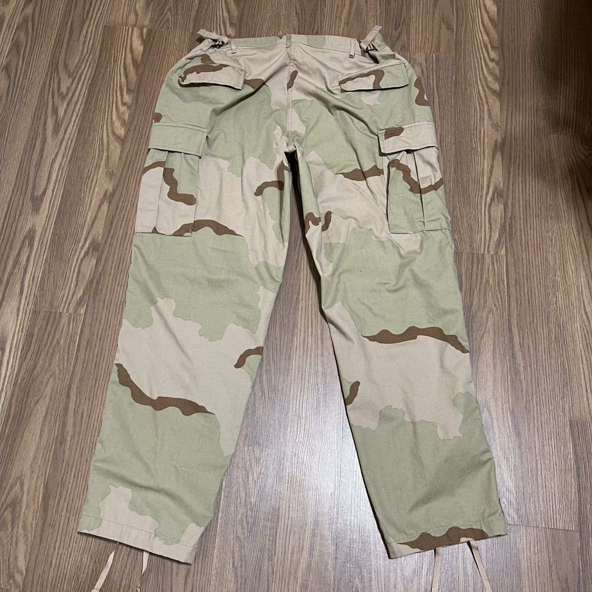 Vintage Vintage Tan Army military desert camo cargo pants 34 38 40 Size US 36 / EU 52 - 4 Thumbnail
