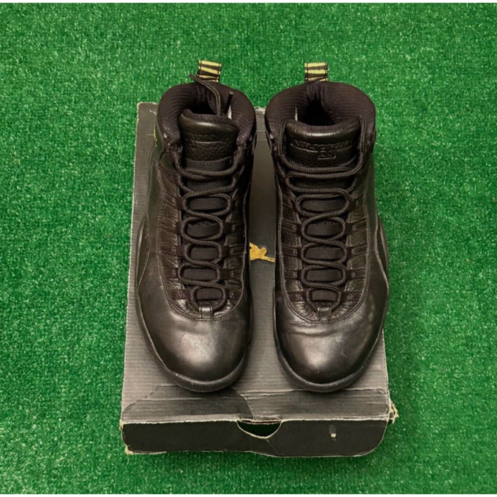 Jordan Brand Jordan 10 Retro New York City NYC 2016 Mens Sz 8 Black Metallic Gold 310805-012 Size ONE SIZE - 4 Thumbnail