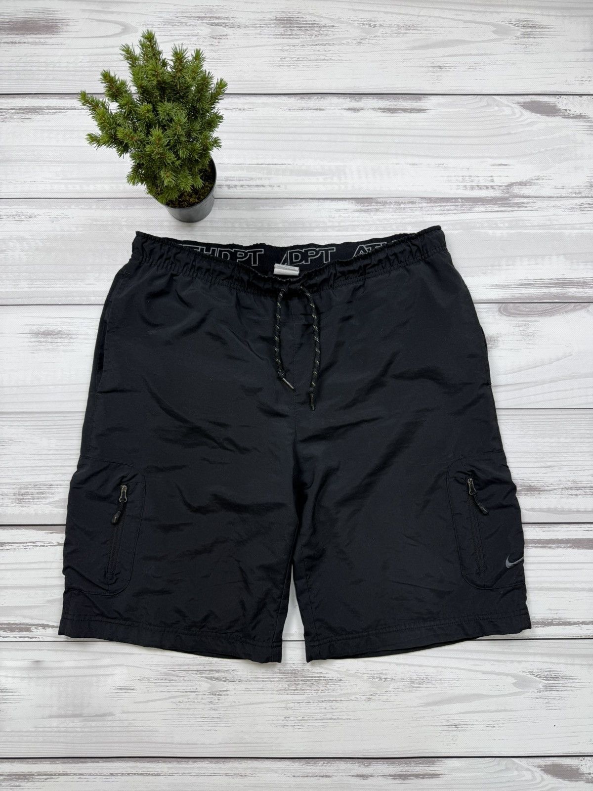 Nike nike vintage nylon shorts Size US 32 / EU 48 - 1 Thumbnail