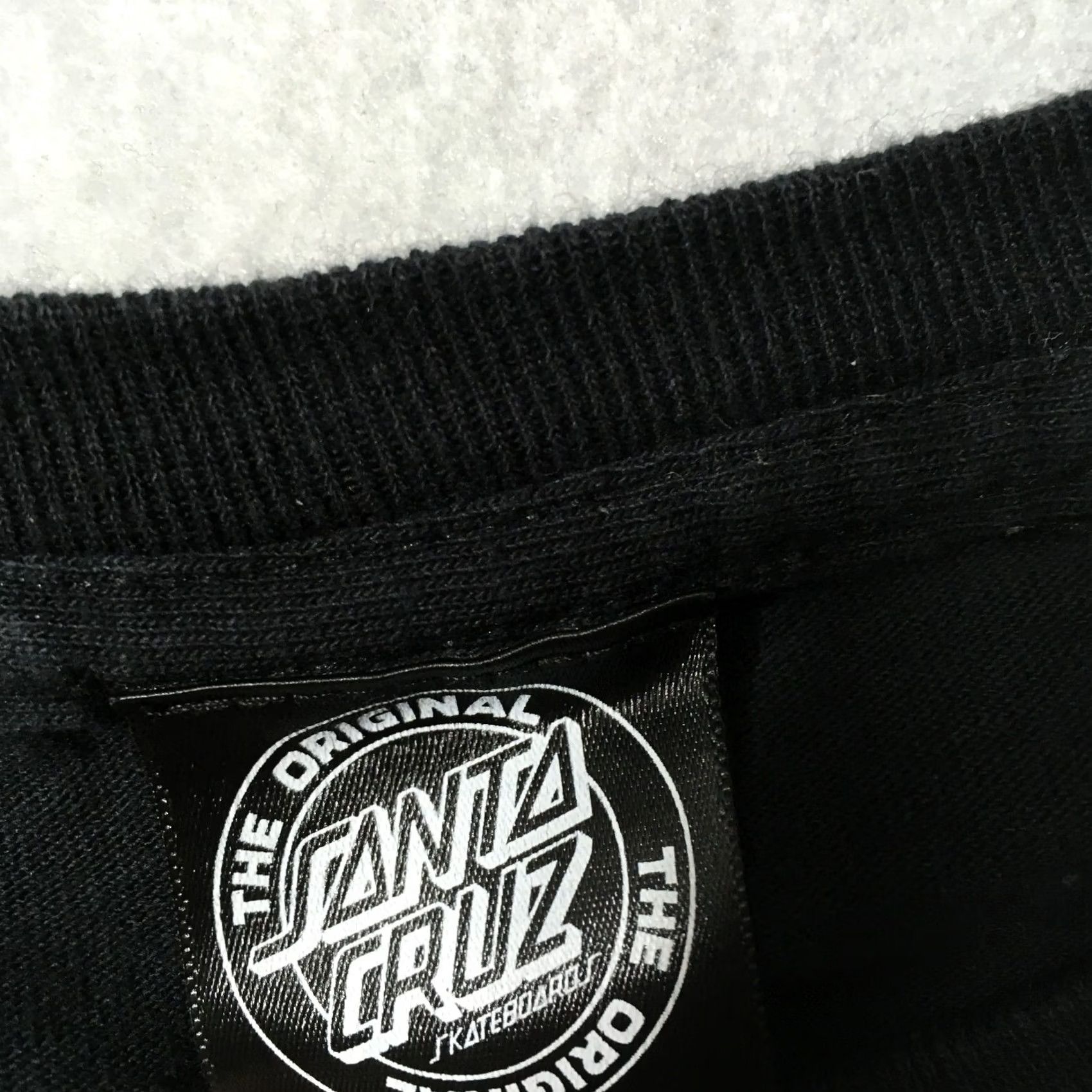 Vintage Santa Cruz Mens Shirt Black Medium Short Sleeve Shirt M Black Graphic Print California Mens Size US M / EU 48-50 / 2 - 3 Thumbnail