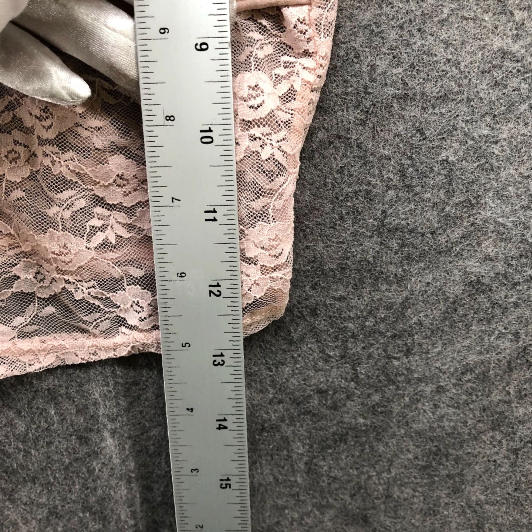 Urban Outfitters Urban Outfitters Lace Cami Top Bralette Womens S Pink Cropped Sheer Lined Tank Camisole V-Neck Spaghetti Strap Summer Style Cropped Shirt Size S / US 4 / IT 40 - 7 Thumbnail
