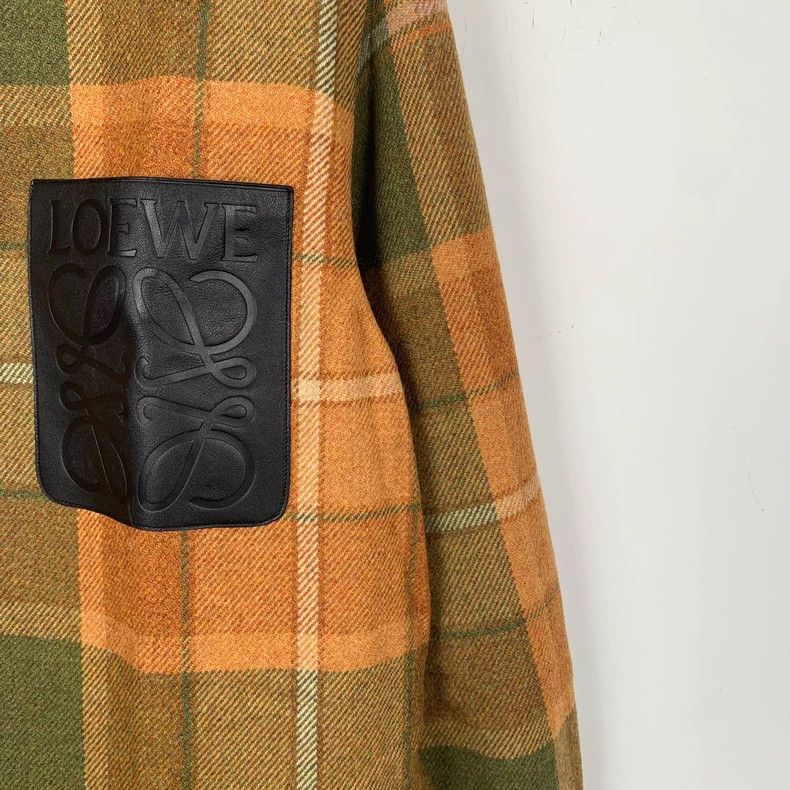Loewe Loewe Brown plaid wool collar long sleeve single button sh Size S / US 4 / IT 40 - 4 Thumbnail