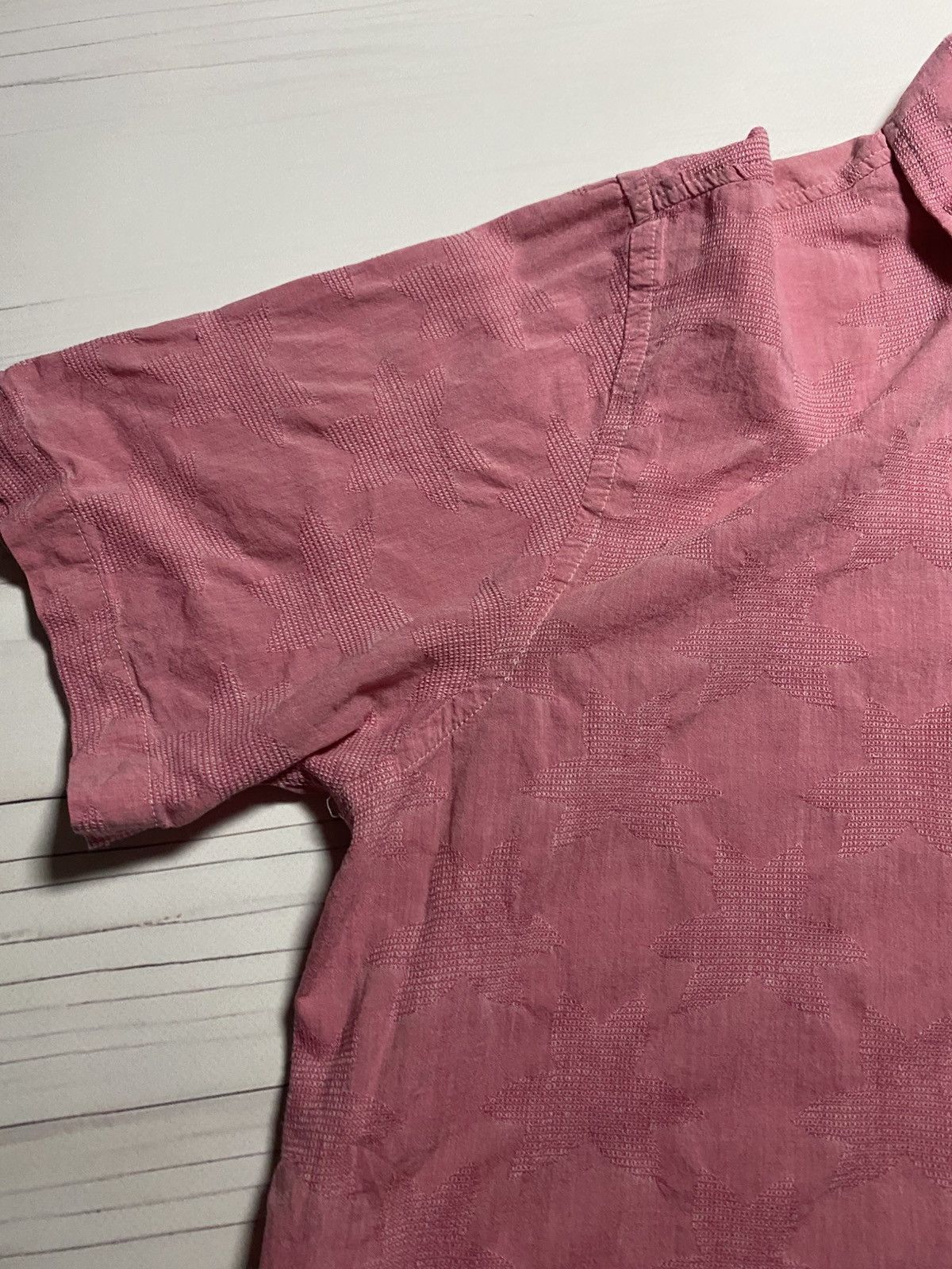 Universal Works × Vintage Universal Works pink stars Hawaii Button Up y2k camp shirt Size US S / EU 44-46 / 1 - 11 Thumbnail
