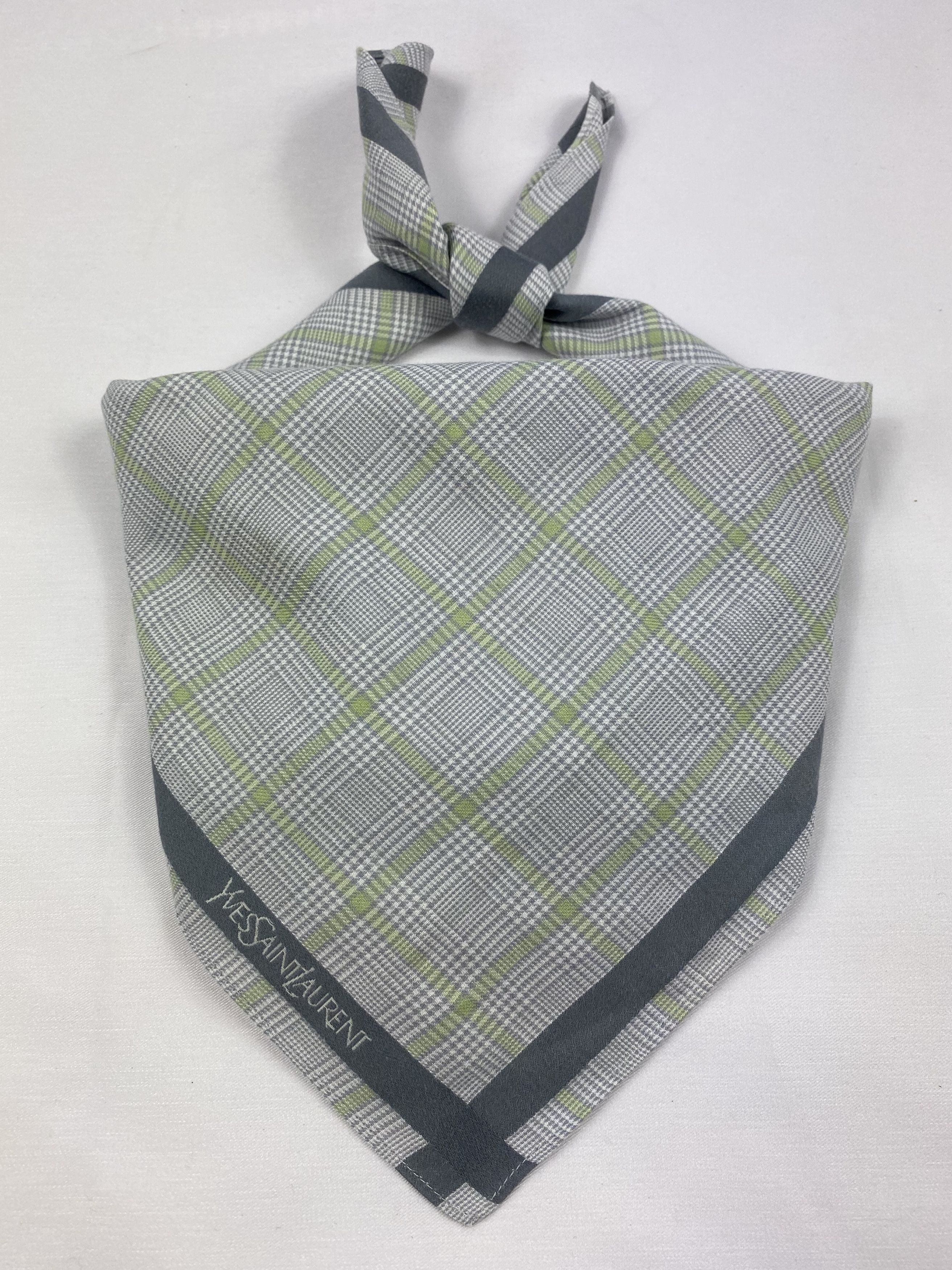 Yves Saint Laurent Yves Saint Laurent Handkerchief / Bandana / Neckerchief Size ONE SIZE - 1 Thumbnail
