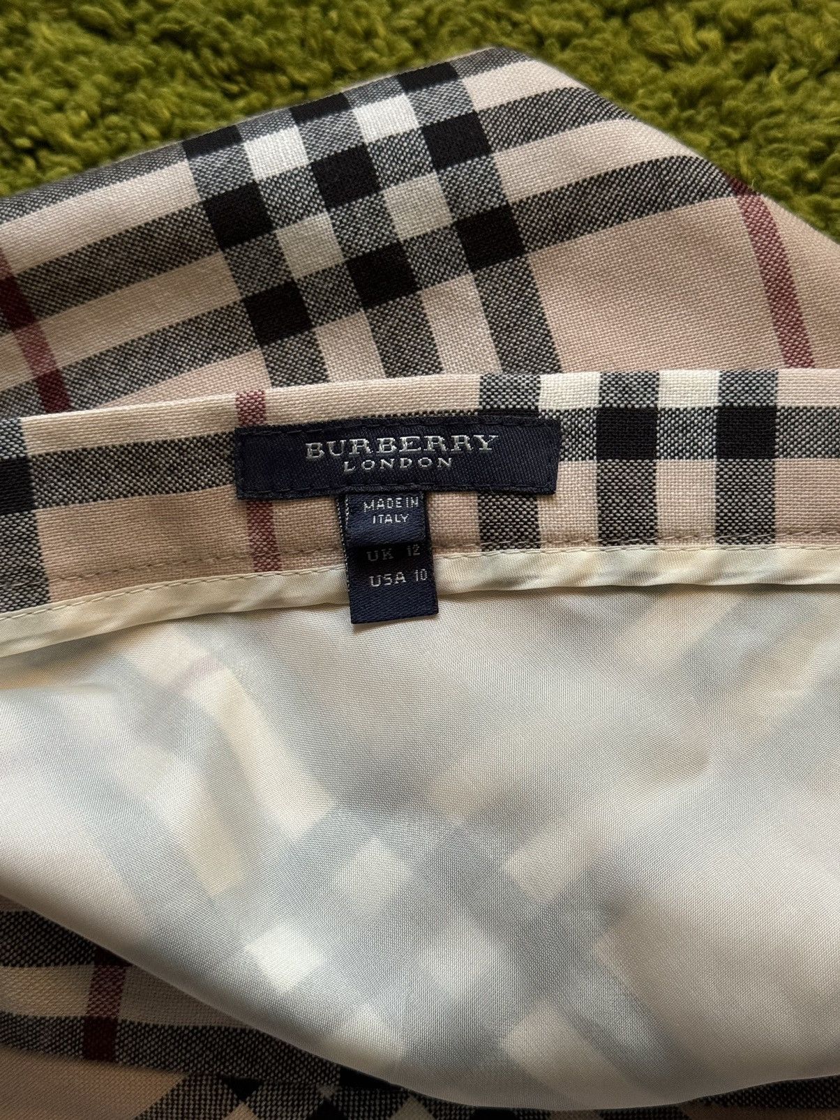 Burberry × Vintage Burberry 2000s vintage iconic nova check wool skirt Size 32" / US 10 / IT 46 - 4 Thumbnail