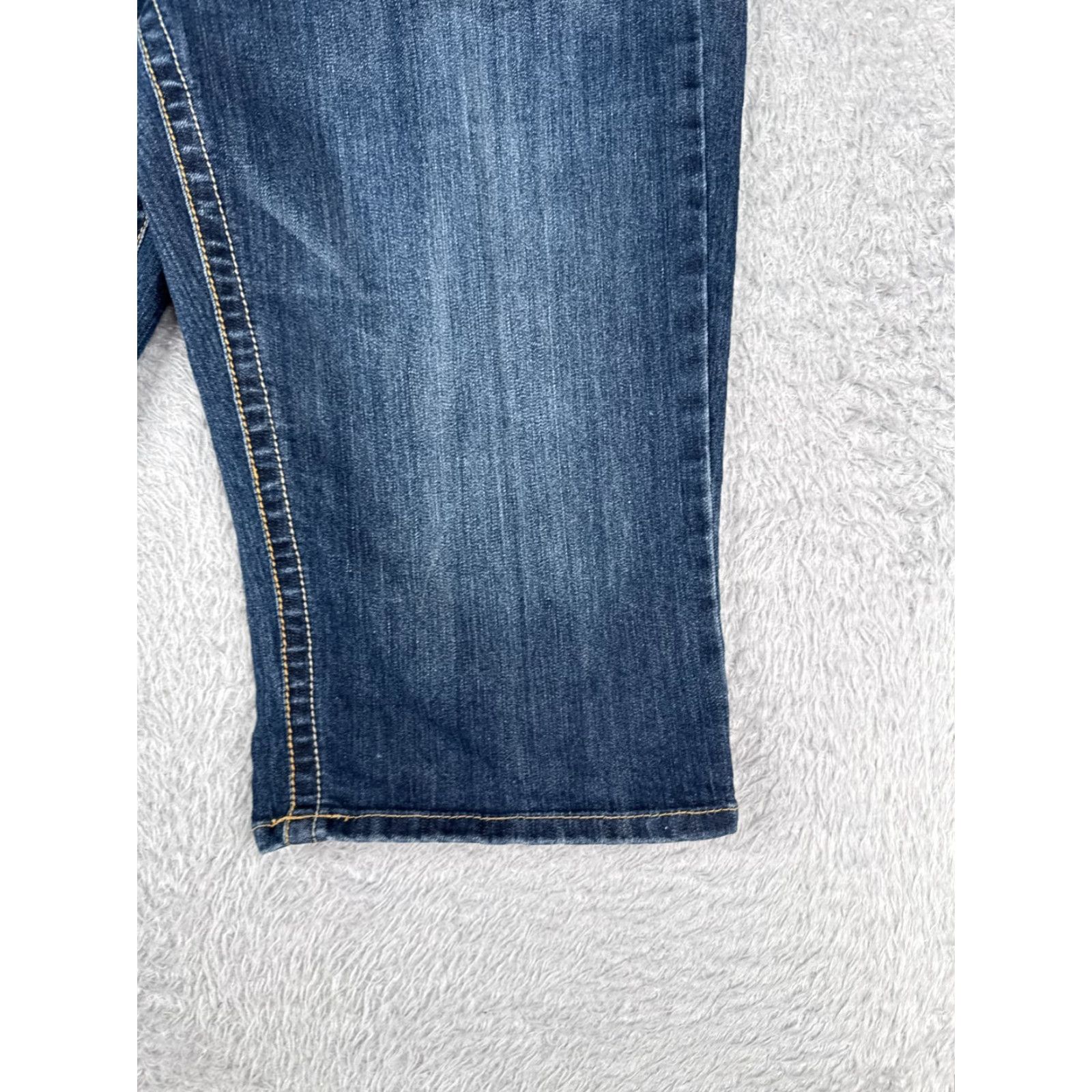 Vintage SO Jeans Women Capri Pants Jeans Blue Denim 34x17 High Rise 13 Juniors Cotton Blend Cropped Straight Pant Womens Capris 34x17 Size 34" / US 12 / IT 48 - 2 Thumbnail