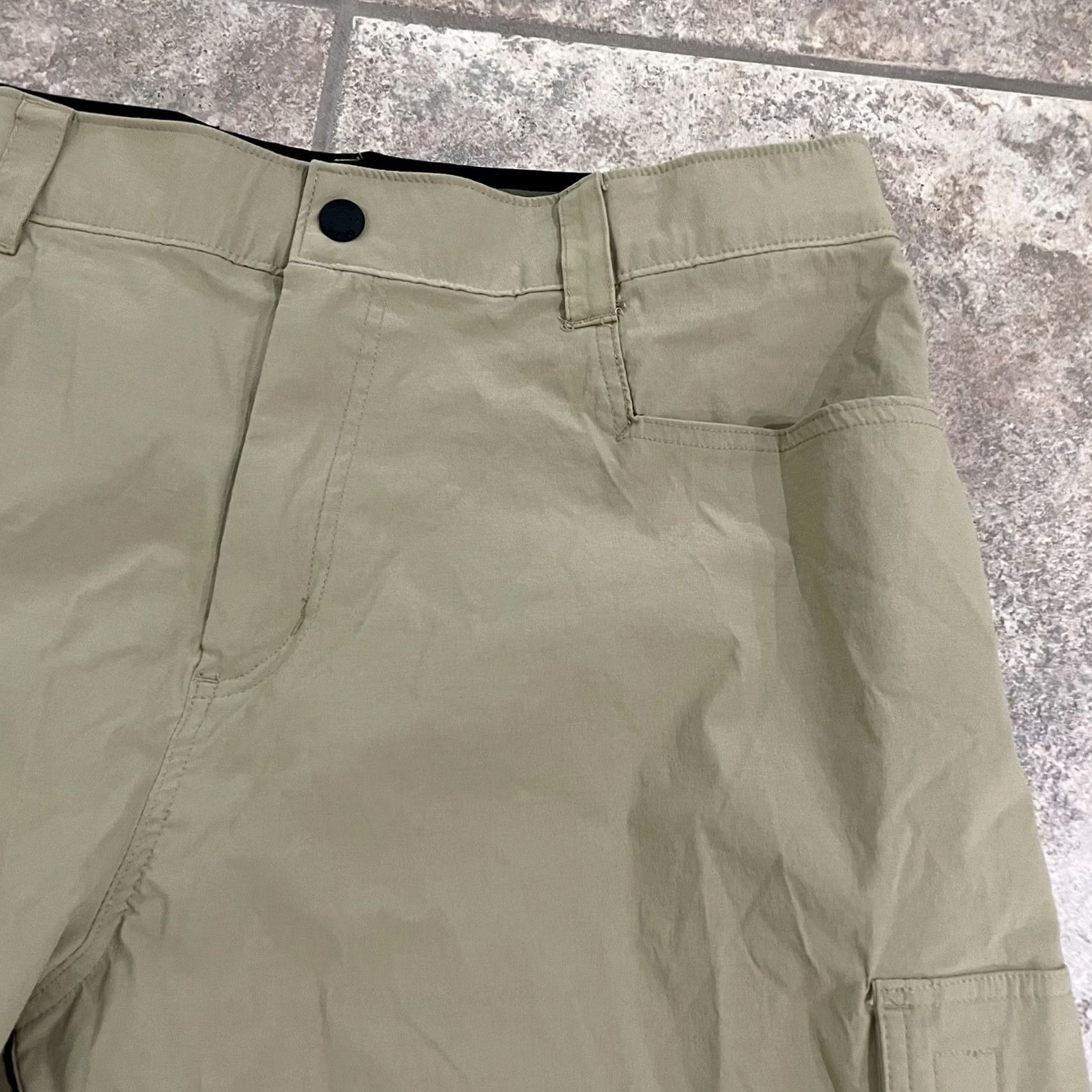 Orvis Orvis Cargo Shorts Mens Size 38 Nylon Tan Brown Stretchy Cargo Shorts Mens 38 Orvis Nylon Brown Tan Size US 38 / EU 54 - 2 Thumbnail