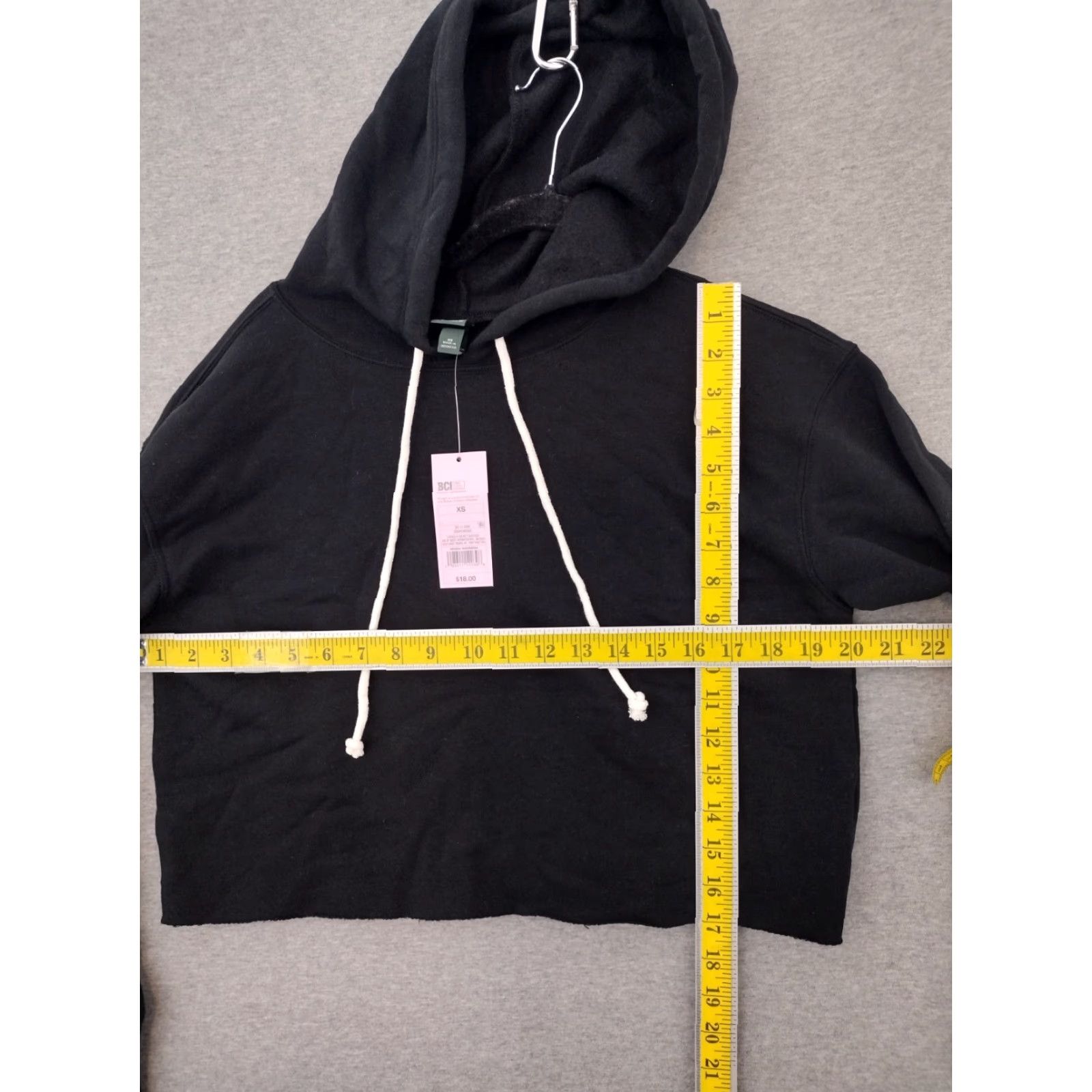 Vintage Wild Fable Cro p Hoodie Women s XS Black Cotton Polyester Hooded Pullover Activewear Winter 90s? Size XS / US 0-2 / IT 36-38 - 4 Thumbnail