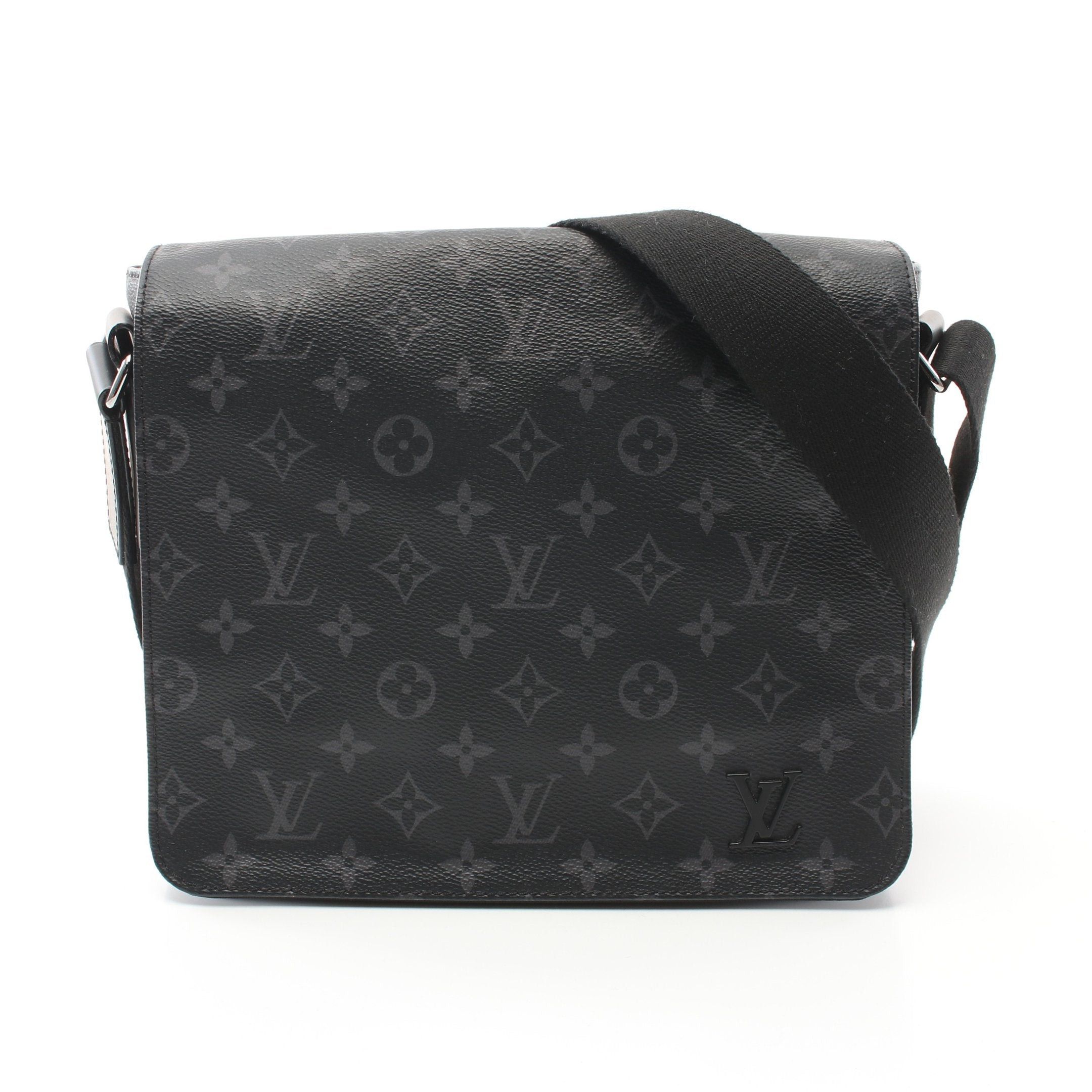 Louis Vuitton Louis Vuitton District Pm Nm Monogram Eclipse Shoulder Bag Leather Black Size ONE SIZE - 1 Thumbnail