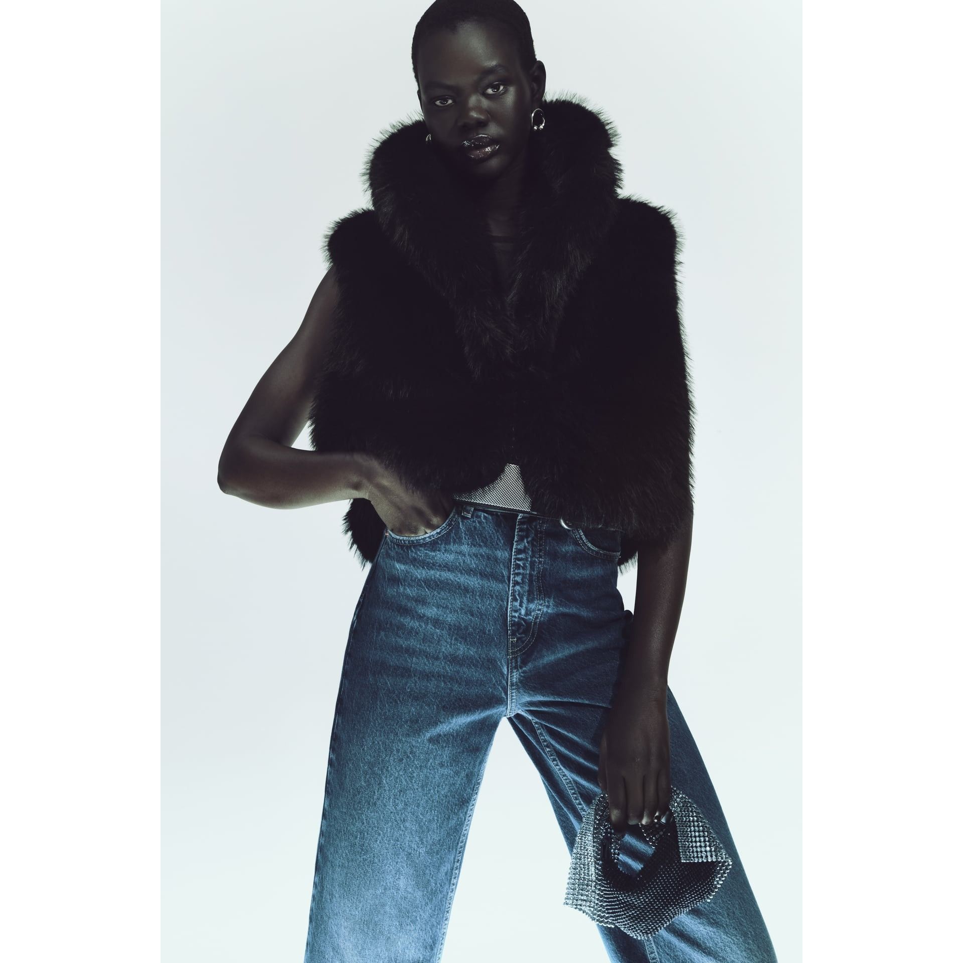 Zara Zara Black Faux Fur Cropped Vest Size S / US 4 / IT 40 - 1 Thumbnail