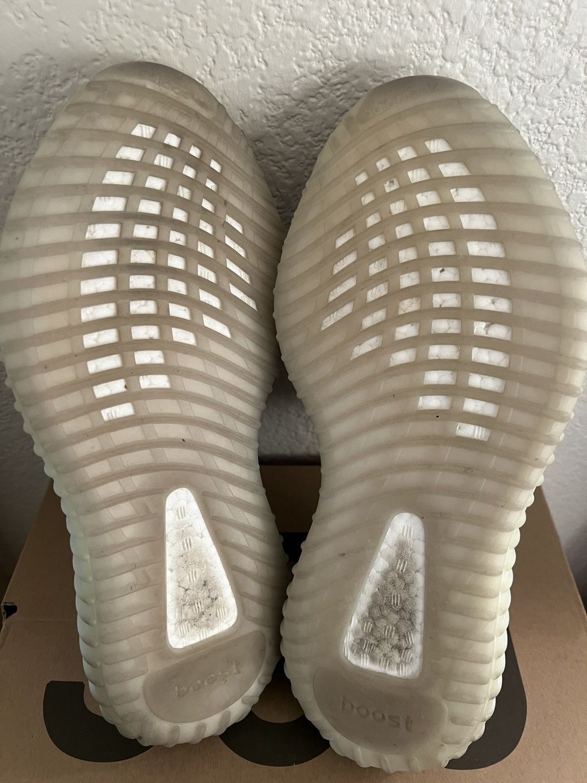 Yeezy Yeezy Boost 350 V2 “Blue Tint” Size US 10 / EU 43 - 6 Thumbnail