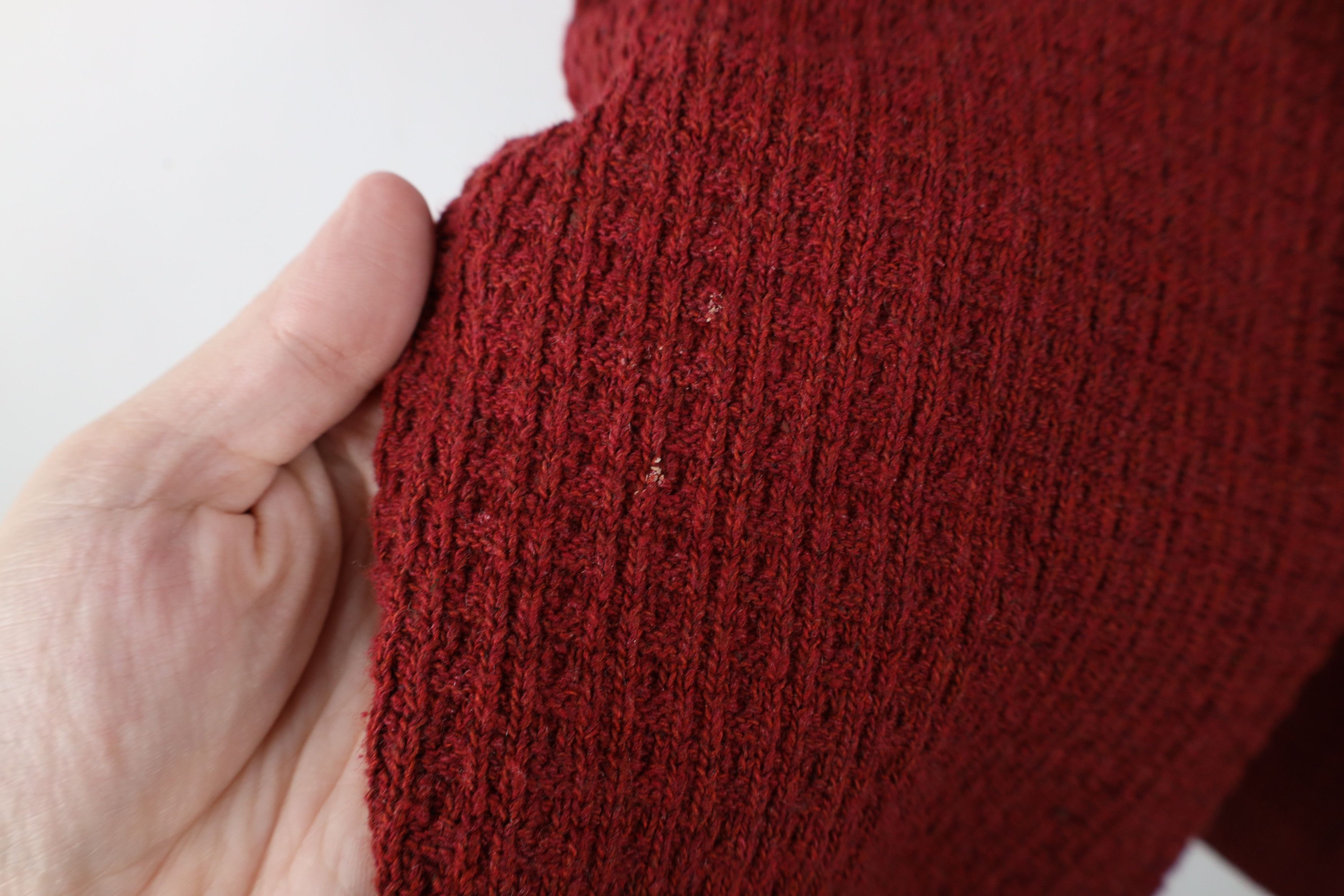 Vintage Vintage 90s Streetwear Blank Thermal Knit Henley Sweater Red Size US L / EU 52-54 / 3 - 4 Thumbnail