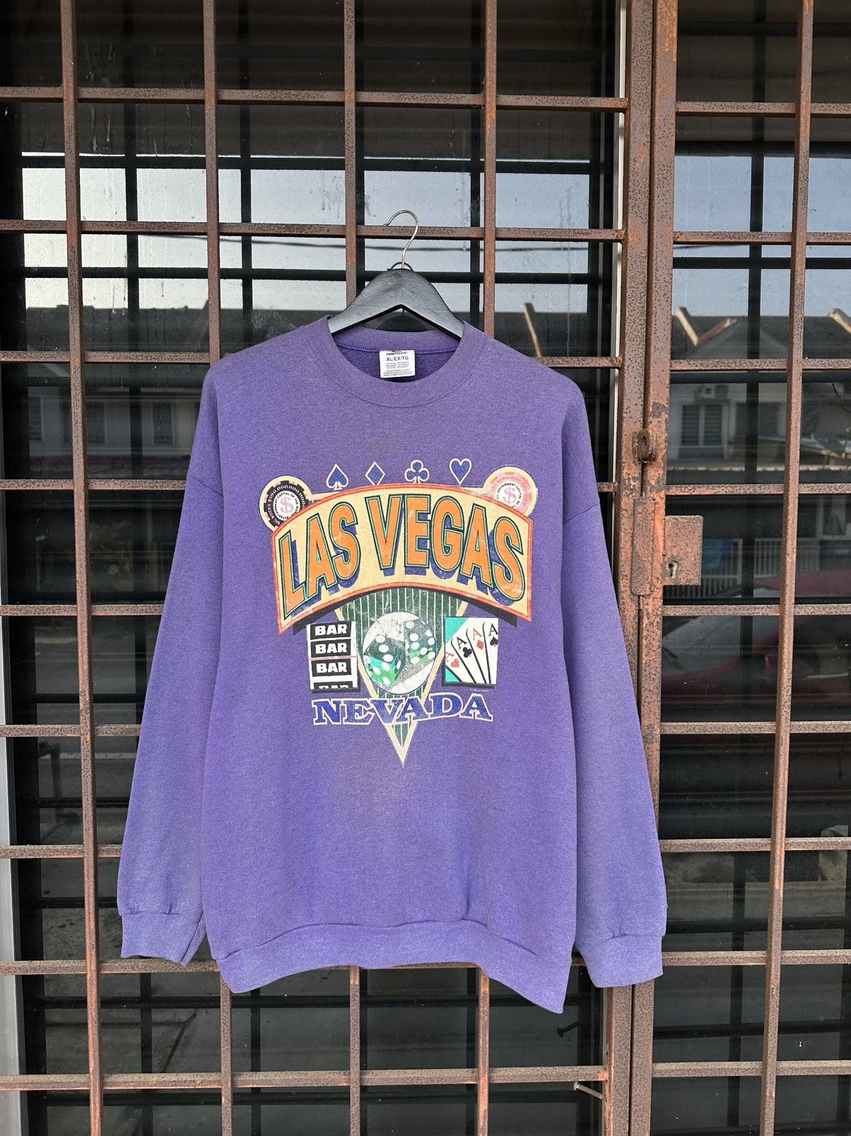 Vintage Thrashed Vegas Tee Faded Distressed ERD GRUNGE Crewneck Size US L / EU 52-54 / 3 - 2 Thumbnail