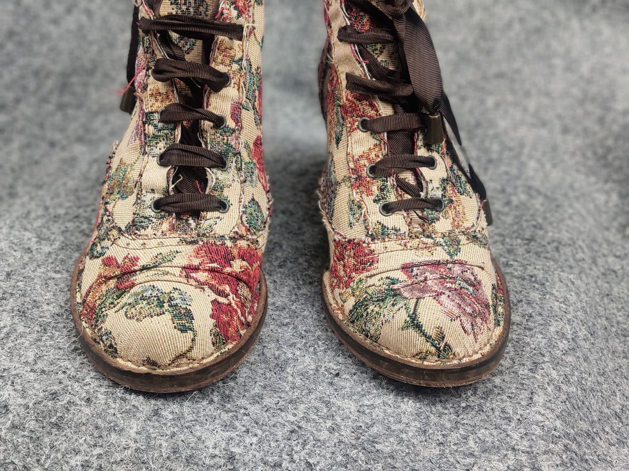 Vintage Neosen Vintage Floral Tapestry Bootie Ankle Shoes baroque Size US 7 / IT 37 - 4 Thumbnail