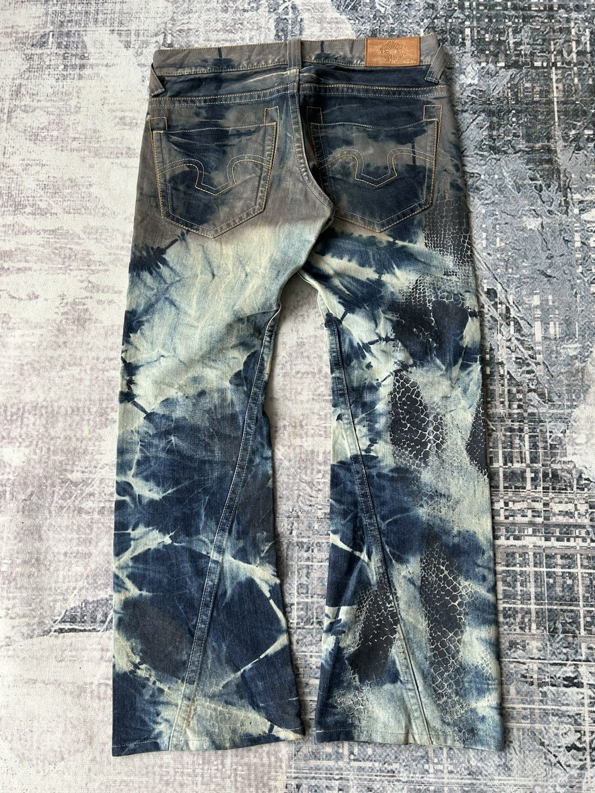Tornado Mart Tornado Mart Flared Washed Snake Denim Size US 34 / EU 50 - 3 Thumbnail