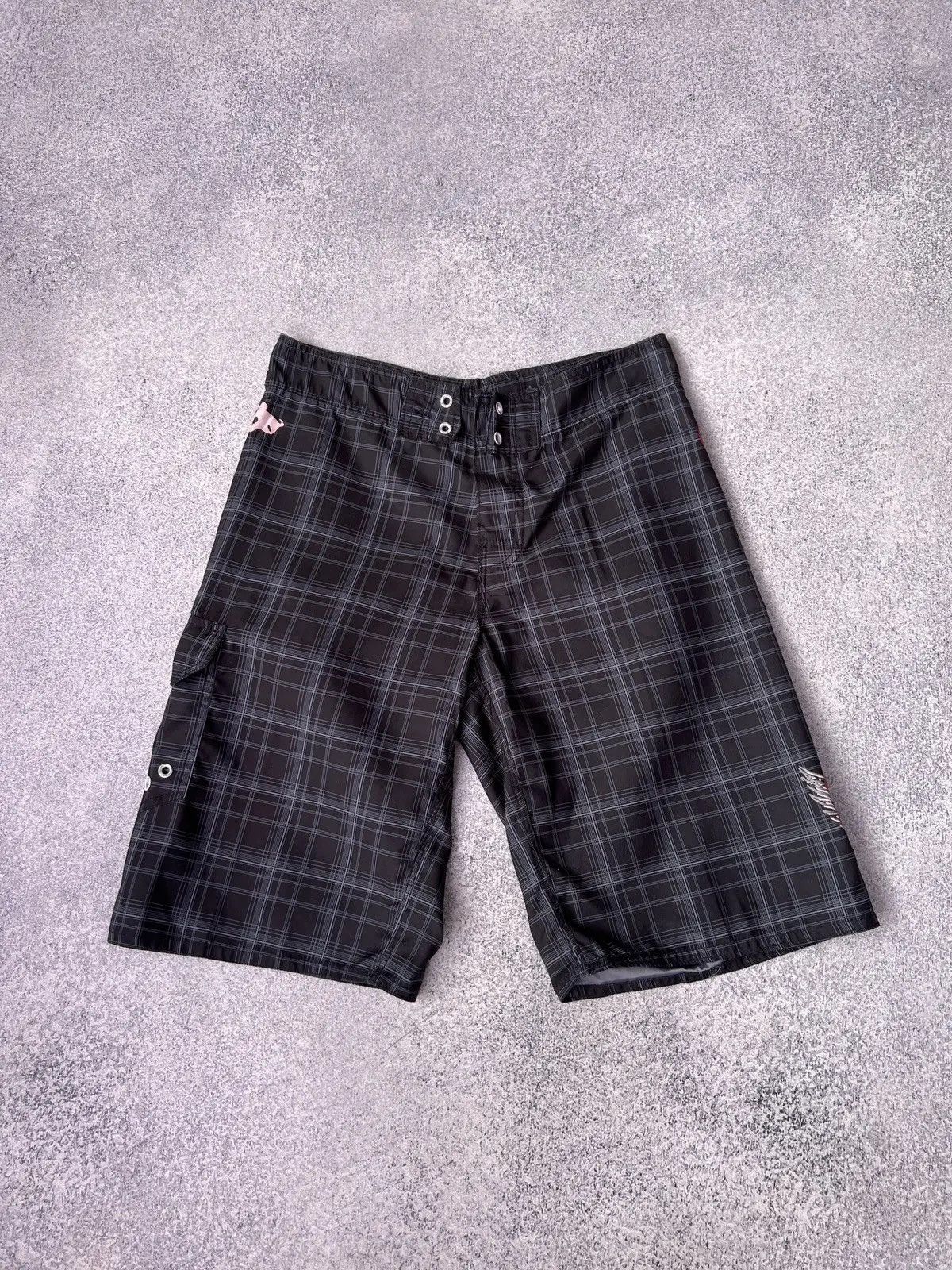 Billabong × Vintage Vintage Billabong Y2k Ed Hardy Style shorts Size US 32 / EU 48 - 2 Thumbnail