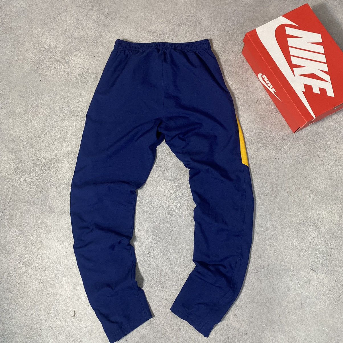 Nike Vintage nike pants barcelona Size US 30 / EU 46 - 15 Thumbnail