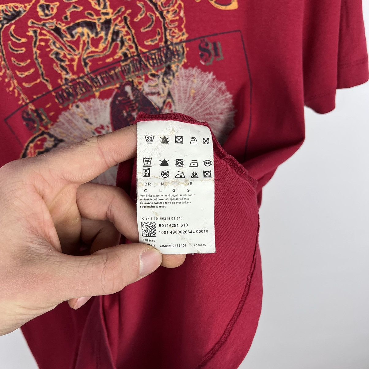Hugo Boss Designer Hugo Boss japanese style one dollar tee Size US L / EU 52-54 / 3 - 6 Thumbnail