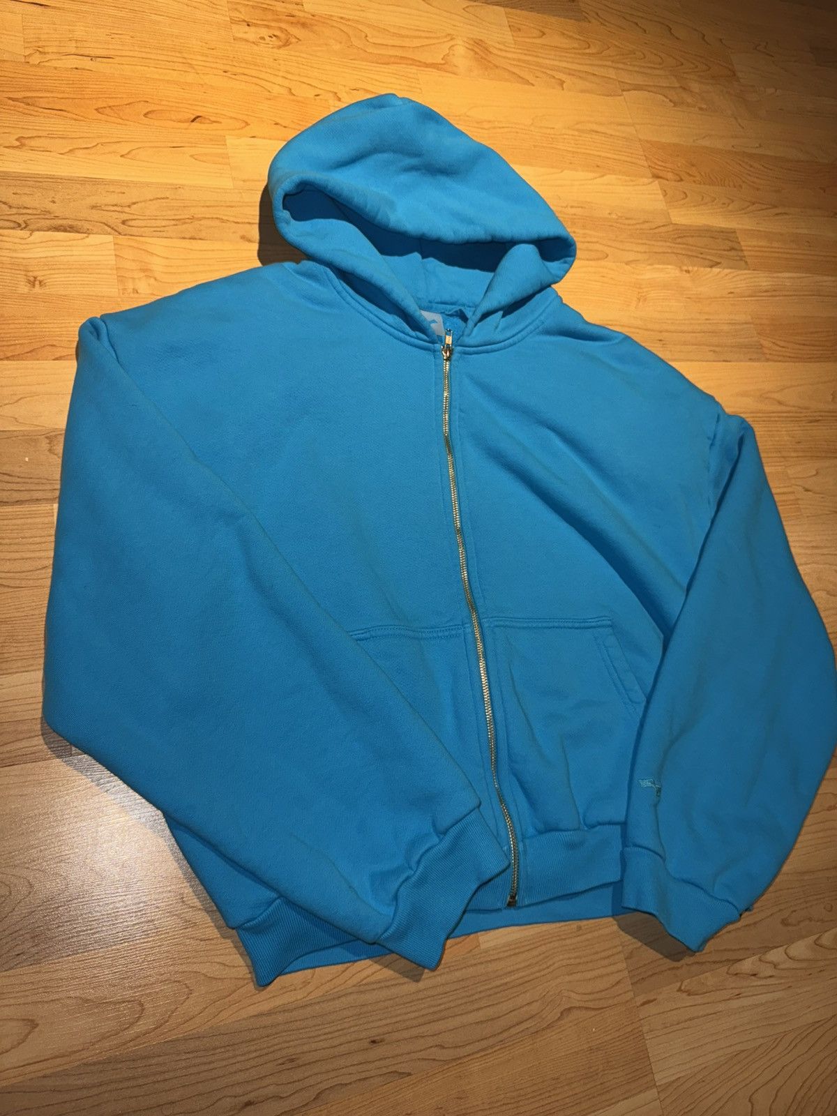 SKYLRK SKYLRK SUPER BLUE STAND ON BUSINESS HOODIE PADDED SHOULDERS